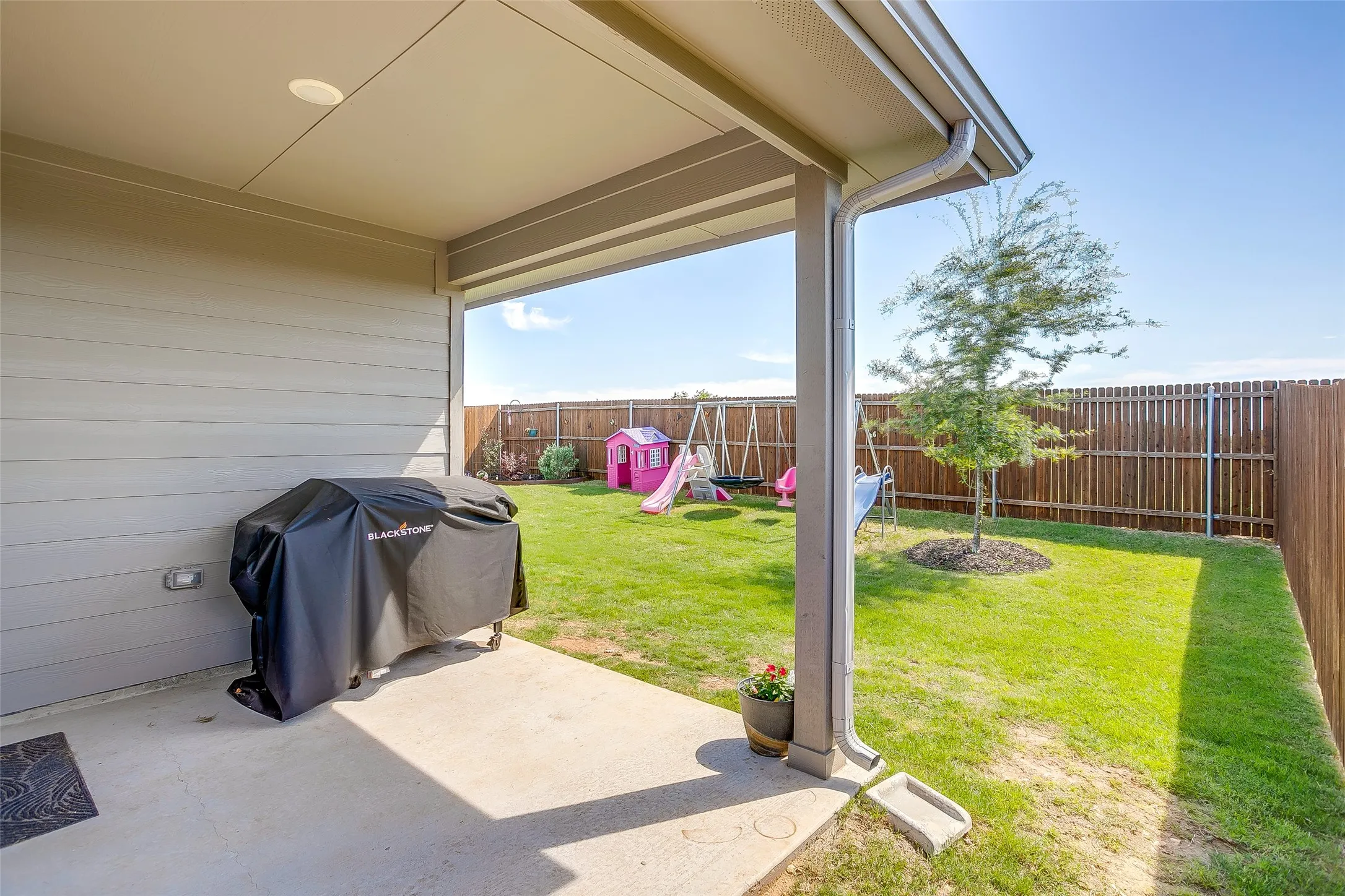 Single Family Residence For Sale in Johnson County , 907 Beverly Drive, Cleburne, Texas 76033, 3 Bedrooms, 2 Bathrooms, 2 Garage spaces, 1,989 Sqft, built in 2024, Price $335,000, mls#21267468, Real Estate Agent in Cleburne, Homes For Sale in Johnson county, Homes For Sale in Cleburne, Realtor in Cleburne Texas, Real Estate Brokerage Independent Realty Texas, Luminita Cordes Realtor