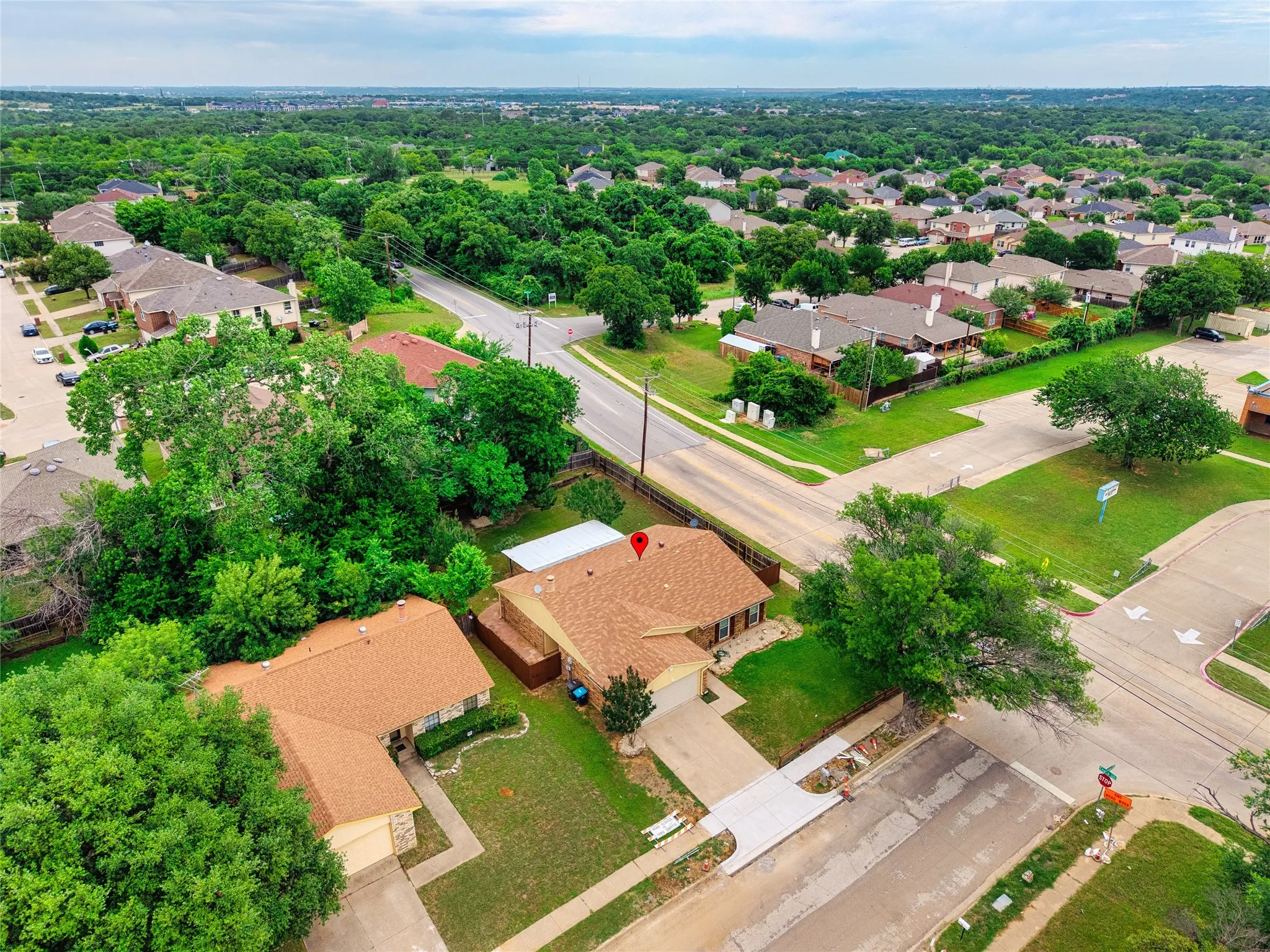 Single Family Residence For Sale in Tarrant County , 7949 Bermejo Road, Fort Worth, Texas 76112, 3 Bedrooms, 2 Bathrooms, 2 Garage spaces, 1,492 Sqft, built in 1980, Price $249,900, mls#21272449, Real Estate Agent in Fort Worth, Homes For Sale in Tarrant county, Homes For Sale in Fort Worth, Realtor in Fort Worth Texas, Real Estate Brokerage Independent Realty Texas, Luminita Cordes Realtor