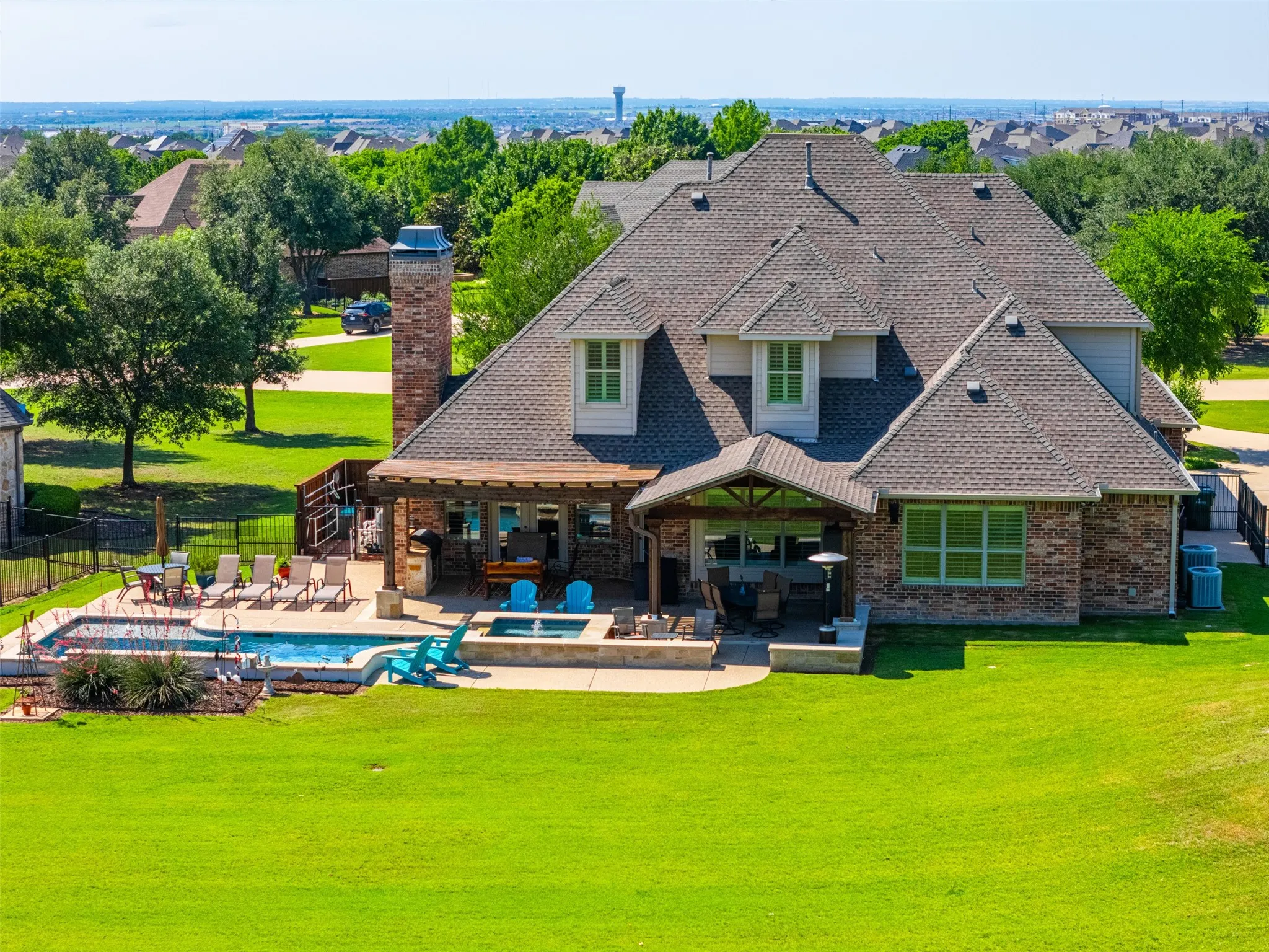 Single Family Residence For Sale in Collin County , 1360 Blue Forest Drive, Prosper, Texas 75078, 4 Bedroom, 4 Bathroom, 3 Garage spaces, 3,786 Sqft, built in 2007, mls#21273004, Real Estate Agent in Prosper, Homes For Sale in Collin county, Homes For Sale in Prosper, Realtor in Prosper Texas, Real Estate Brokerage Independent Realty Texas, Luminita Cordes Realtor