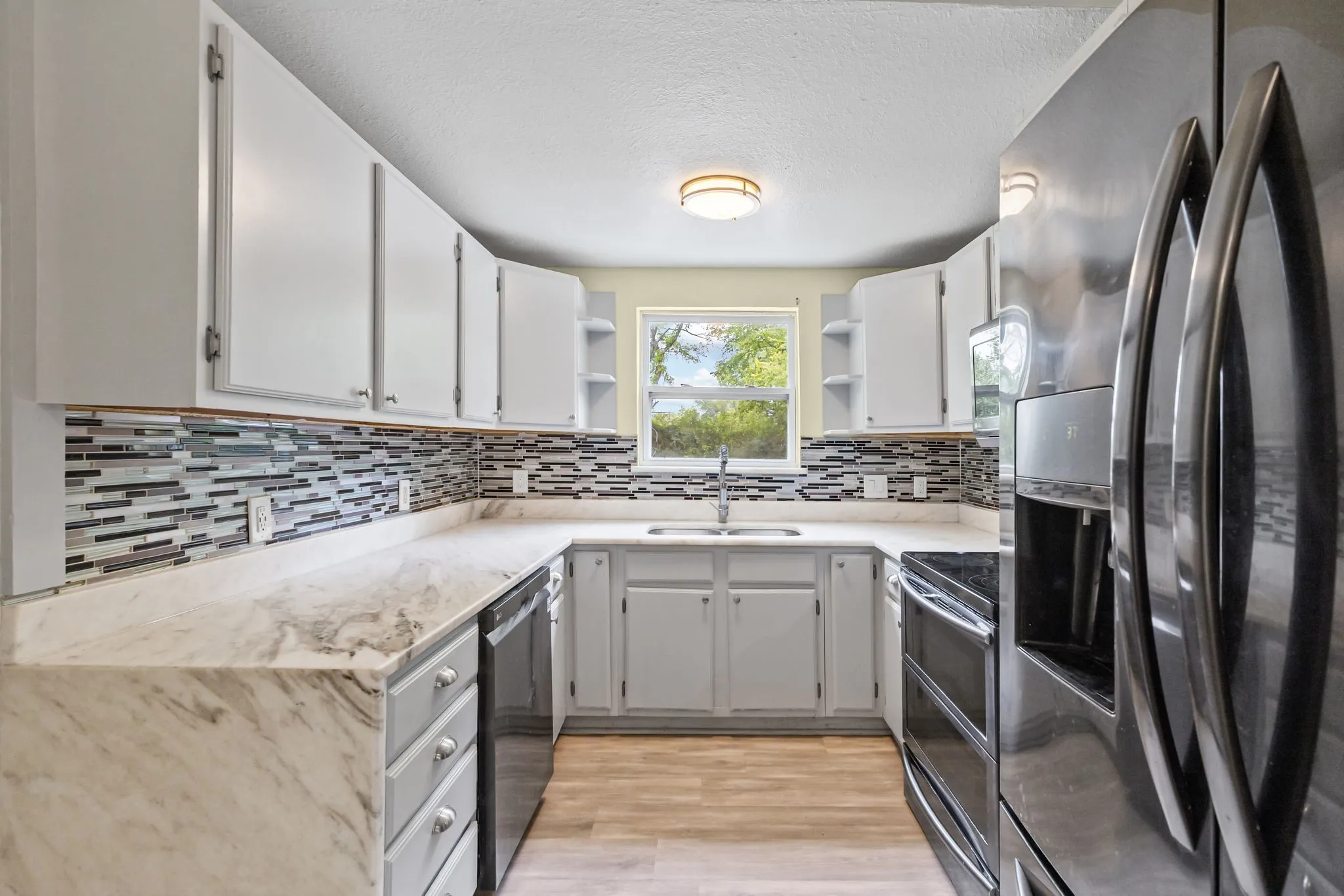 Single Family Residence For Sale in Rains County , 208 Lee Ivie Lane, Emory, Texas 75440, 3 Bedroom, 2 Bathroom, Garage spaces, 1,428 Sqft, built in 1960, mls#21272522, Real Estate Agent in Emory, Homes For Sale in Rains county, Homes For Sale in Emory, Realtor in Emory Texas, Real Estate Brokerage Independent Realty Texas, Luminita Cordes Realtor
