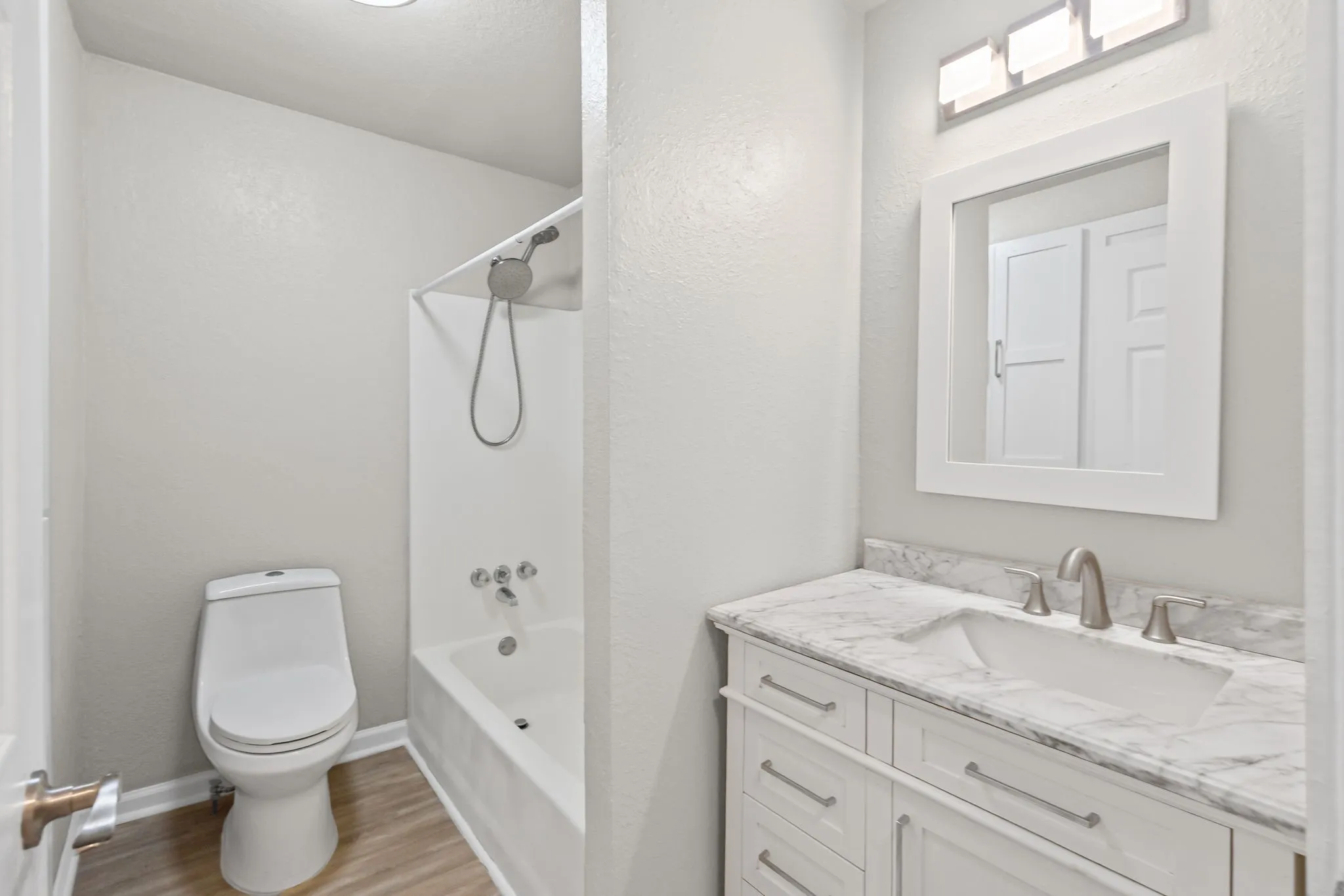 Single Family Residence For Sale in Rains County , 208 Lee Ivie Lane, Emory, Texas 75440, 3 Bedroom, 2 Bathroom, Garage spaces, 1,428 Sqft, built in 1960, mls#21272522, Real Estate Agent in Emory, Homes For Sale in Rains county, Homes For Sale in Emory, Realtor in Emory Texas, Real Estate Brokerage Independent Realty Texas, Luminita Cordes Realtor
