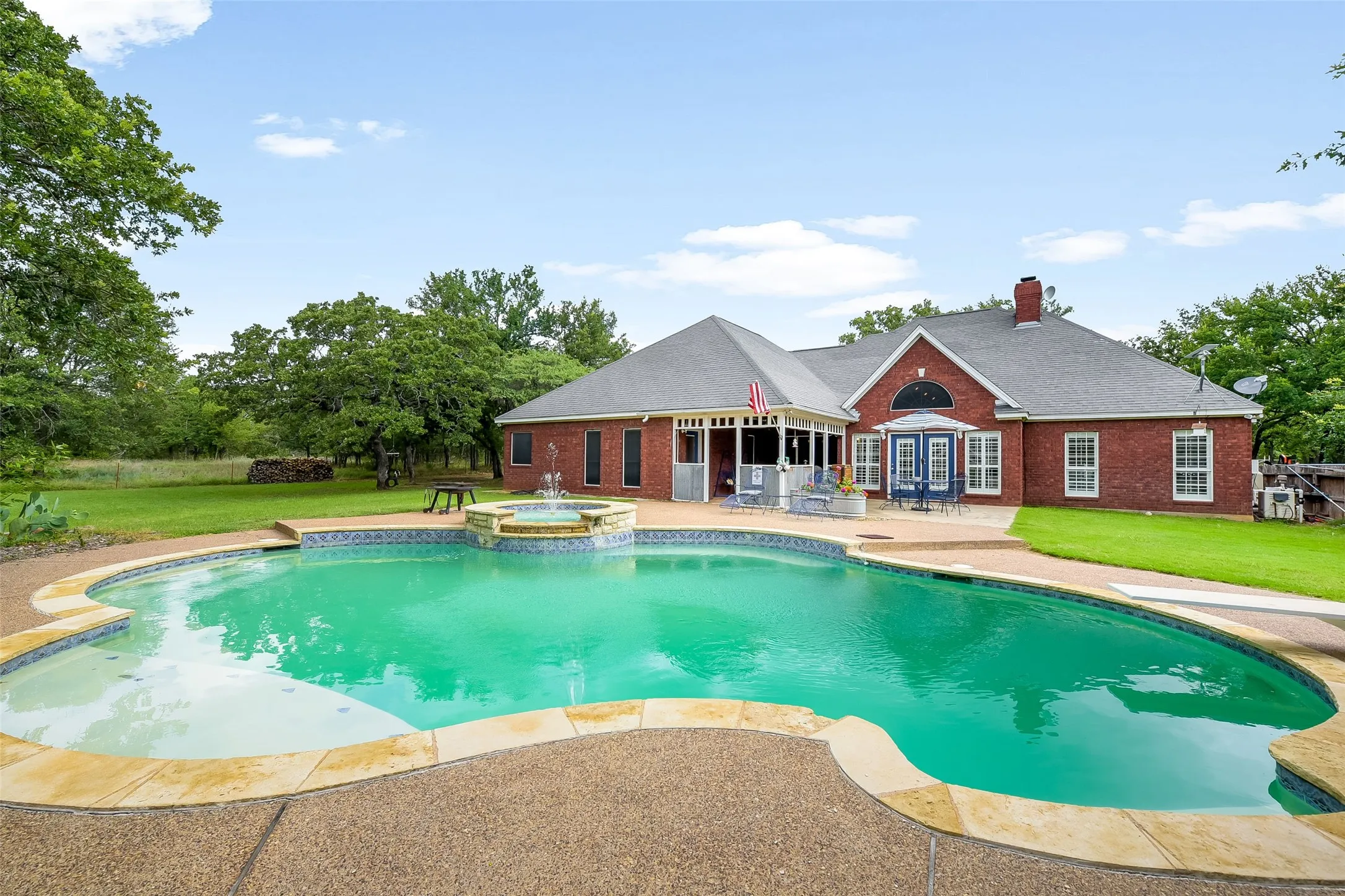 Farm For Sale in Jack County , 3391 Fm 2190, Jacksboro, Texas 76458, 4 Bedroom, 4 Bathroom, 2 Garage spaces, 3,678 Sqft, built in 1999, mls#21269717, Real Estate Agent in Jacksboro, Homes For Sale in Jack county, Homes For Sale in Jacksboro, Realtor in Jacksboro Texas, Real Estate Brokerage Independent Realty Texas, Luminita Cordes Realtor