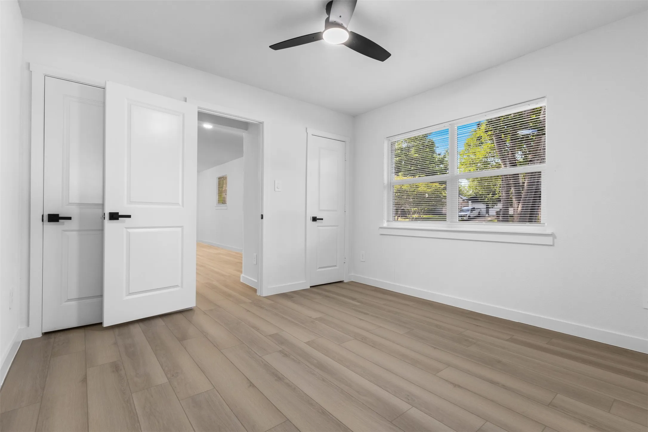Single Family Residence For Rent in Dallas County , 3022 Valwood Parkway, Farmers Branch, Texas 75234, 4 Bedroom, 2 Bathroom, Garage spaces, 1,686 Sqft, built in 1959, mls#21273066, Real Estate Agent in Farmers Branch, Homes For Rent in Dallas county, Homes For Rent in Farmers Branch, Realtor in Farmers Branch Texas, Real Estate Brokerage Independent Realty Texas, Luminita Cordes Realtor