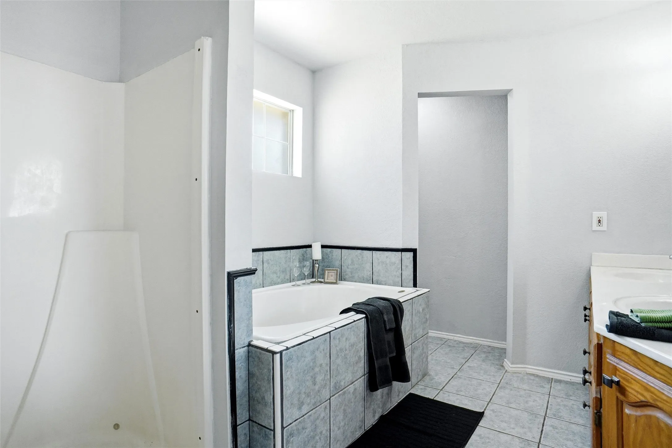 Master Bathroom with Separate Shower and Tub.