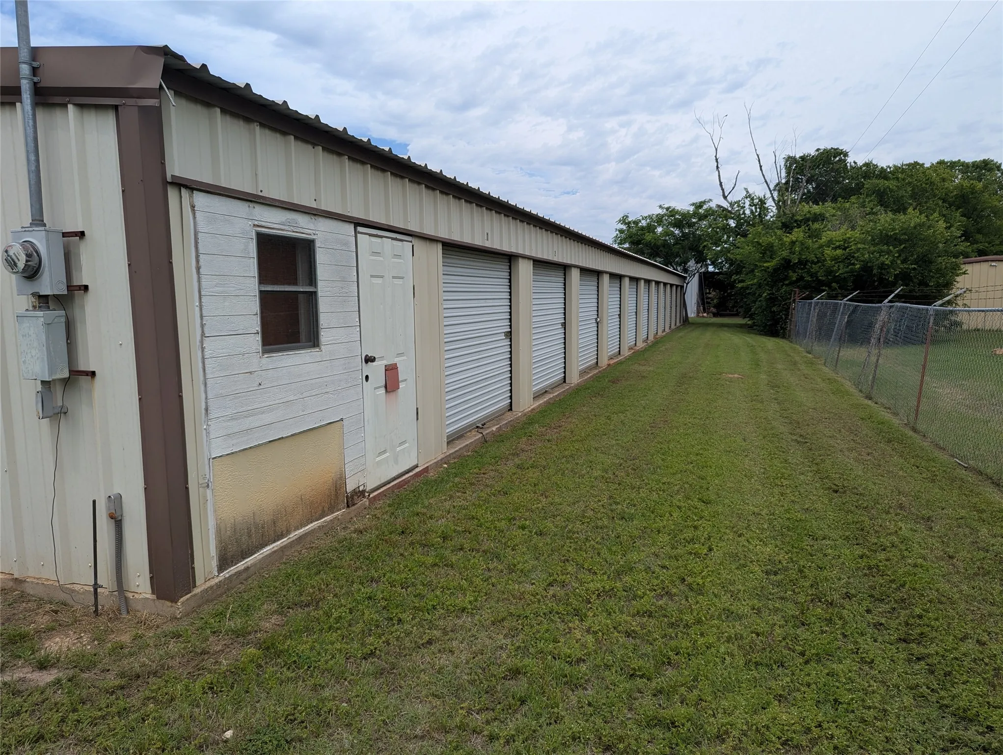 Warehouse For Sale in Hood County , 1303 Temple Hall Highway, Granbury, Texas 76049, 0, 0, Garage spaces, 0 Sqft, built in 2003, Price $425,000, mls#21266834, Real Estate Agent in Granbury, Homes For Sale in Hood county, Homes For Sale in Granbury, Realtor in Granbury Texas, Real Estate Brokerage Independent Realty Texas, Luminita Cordes Realtor