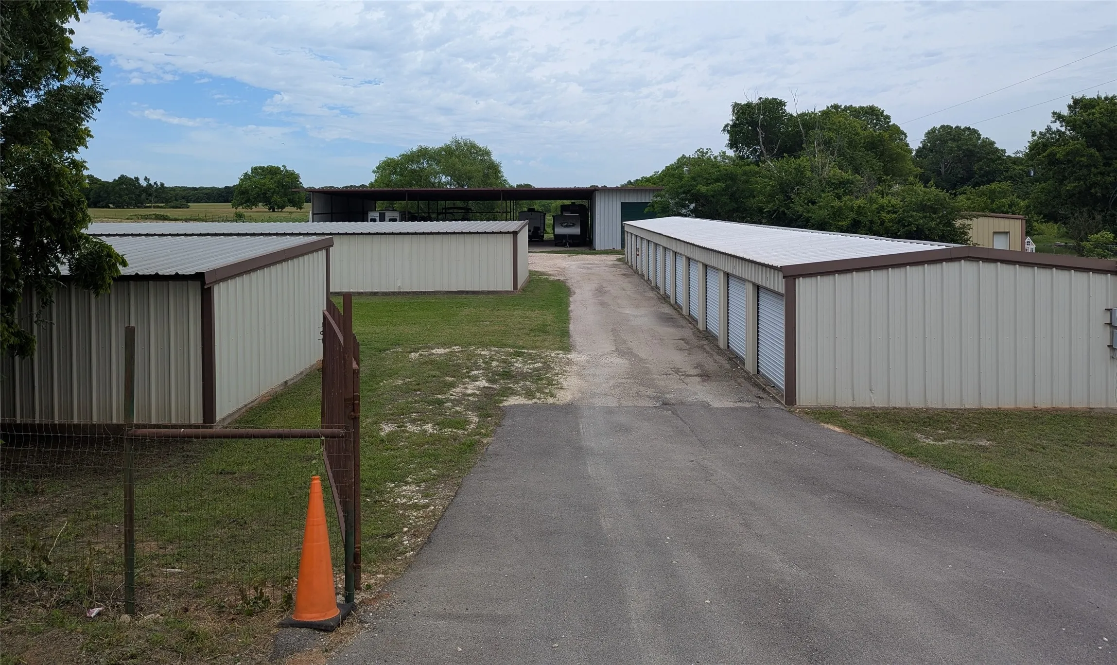 Warehouse For Sale in Hood County , 1303 Temple Hall Highway, Granbury, Texas 76049, 0, 0, Garage spaces, 0 Sqft, built in 2003, Price $425,000, mls#21266834, Real Estate Agent in Granbury, Homes For Sale in Hood county, Homes For Sale in Granbury, Realtor in Granbury Texas, Real Estate Brokerage Independent Realty Texas, Luminita Cordes Realtor