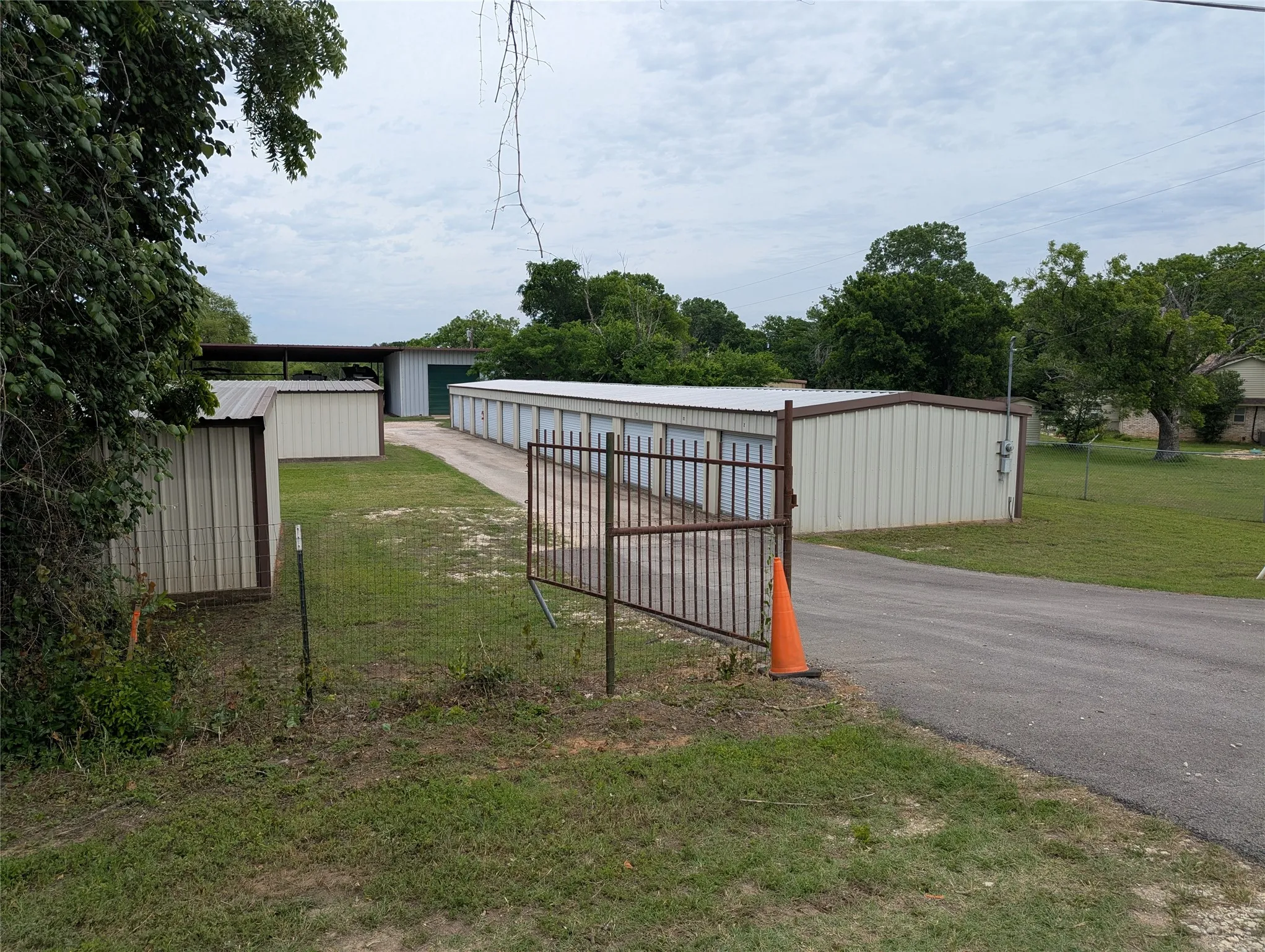Warehouse For Sale in Hood County , 1303 Temple Hall Highway, Granbury, Texas 76049, 0, 0, Garage spaces, 0 Sqft, built in 2003, Price $425,000, mls#21266834, Real Estate Agent in Granbury, Homes For Sale in Hood county, Homes For Sale in Granbury, Realtor in Granbury Texas, Real Estate Brokerage Independent Realty Texas, Luminita Cordes Realtor