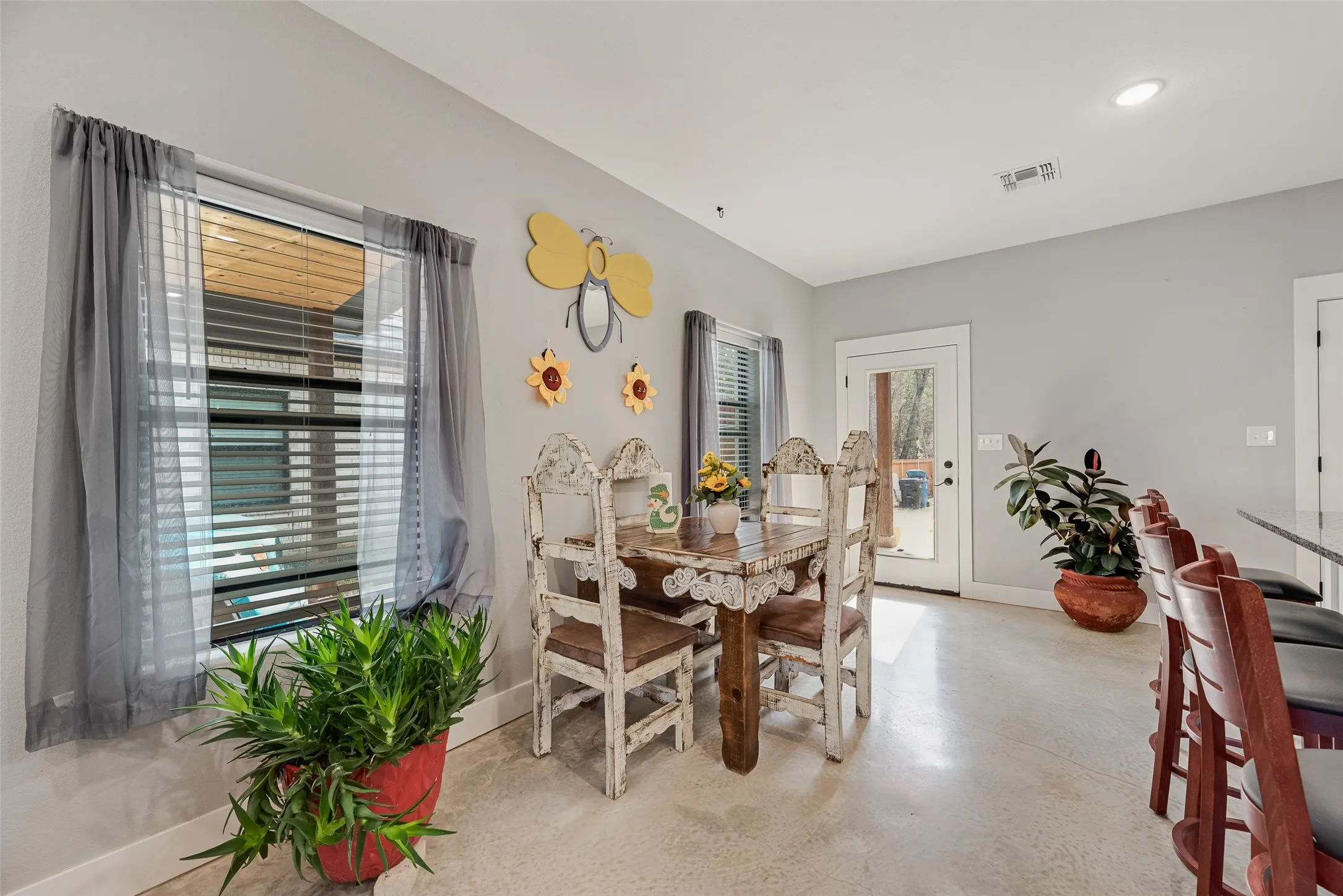 Single Family Residence For Sale in Grayson County , 718 E Crawford Street, Denison, Texas 75021, 3 Bedrooms, 2 Bathrooms, Garage spaces, 1,228 Sqft, built in 2023, Price $210,000, mls#21273067, Real Estate Agent in Denison, Homes For Sale in Grayson county, Homes For Sale in Denison, Realtor in Denison Texas, Real Estate Brokerage Independent Realty Texas, Luminita Cordes Realtor