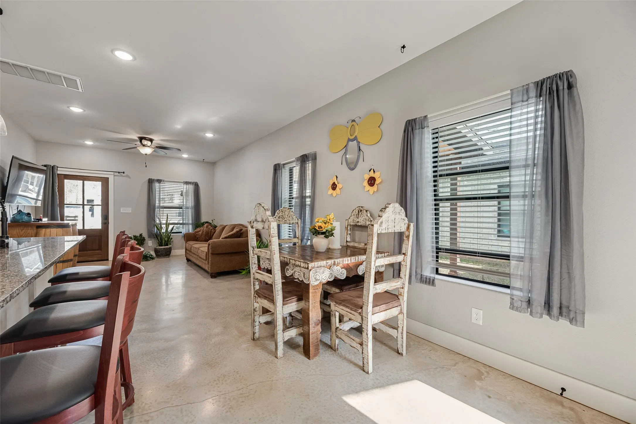 Single Family Residence For Sale in Grayson County , 718 E Crawford Street, Denison, Texas 75021, 3 Bedrooms, 2 Bathrooms, Garage spaces, 1,228 Sqft, built in 2023, Price $210,000, mls#21273067, Real Estate Agent in Denison, Homes For Sale in Grayson county, Homes For Sale in Denison, Realtor in Denison Texas, Real Estate Brokerage Independent Realty Texas, Luminita Cordes Realtor