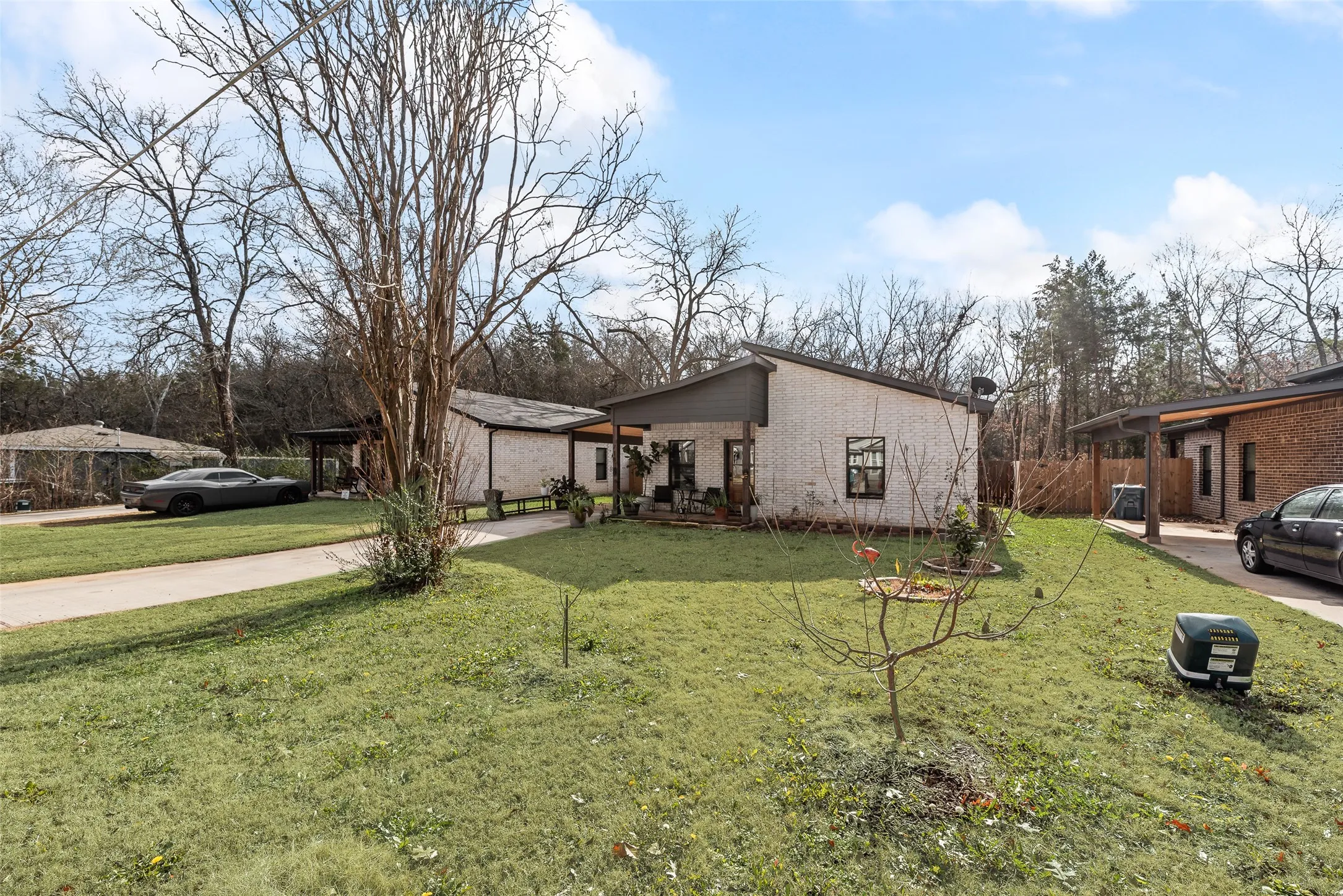 Single Family Residence For Sale in Grayson County , 718 E Crawford Street, Denison, Texas 75021, 3 Bedrooms, 2 Bathrooms, Garage spaces, 1,228 Sqft, built in 2023, Price $210,000, mls#21273067, Real Estate Agent in Denison, Homes For Sale in Grayson county, Homes For Sale in Denison, Realtor in Denison Texas, Real Estate Brokerage Independent Realty Texas, Luminita Cordes Realtor
