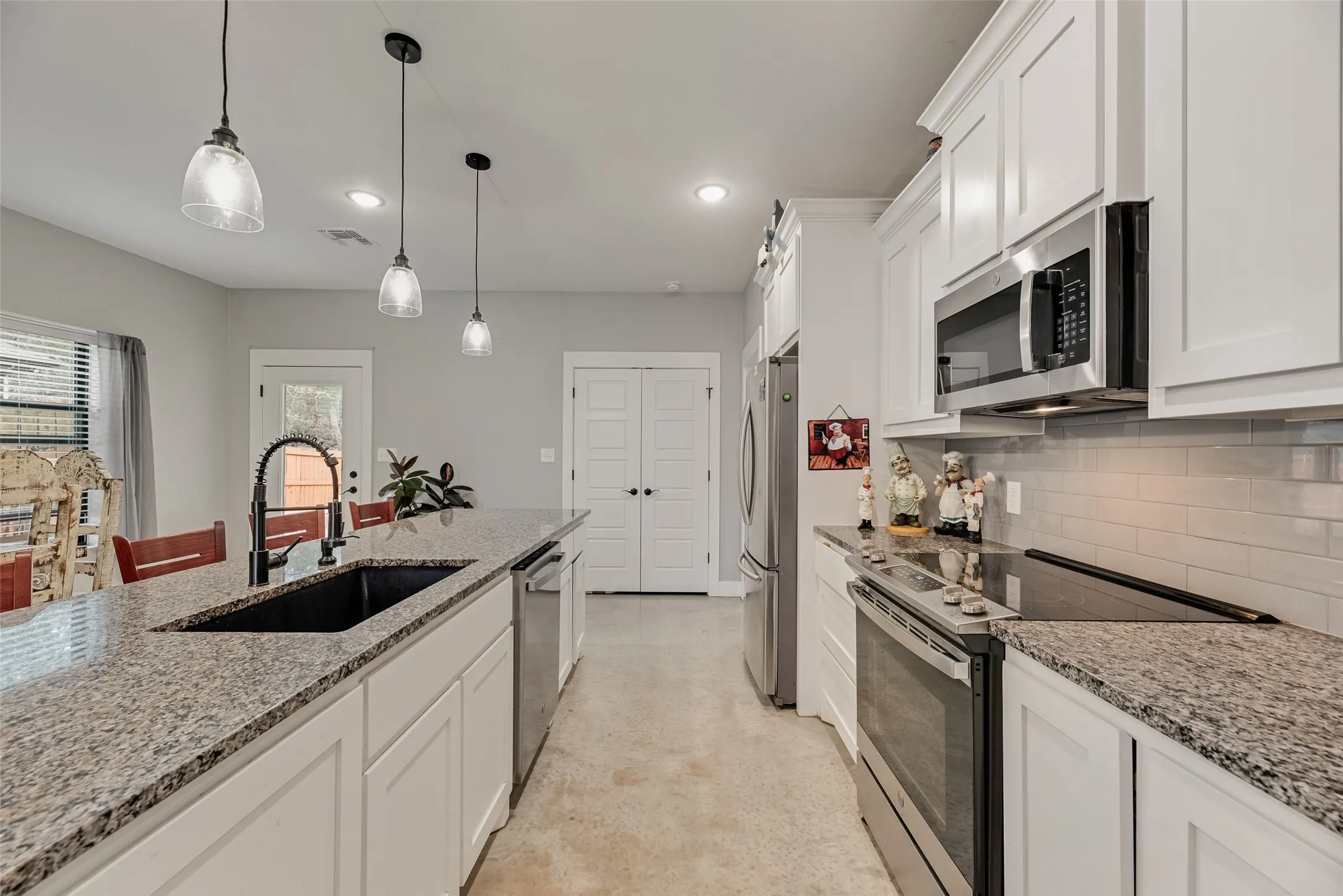 Single Family Residence For Sale in Grayson County , 718 E Crawford Street, Denison, Texas 75021, 3 Bedrooms, 2 Bathrooms, Garage spaces, 1,228 Sqft, built in 2023, Price $210,000, mls#21273067, Real Estate Agent in Denison, Homes For Sale in Grayson county, Homes For Sale in Denison, Realtor in Denison Texas, Real Estate Brokerage Independent Realty Texas, Luminita Cordes Realtor