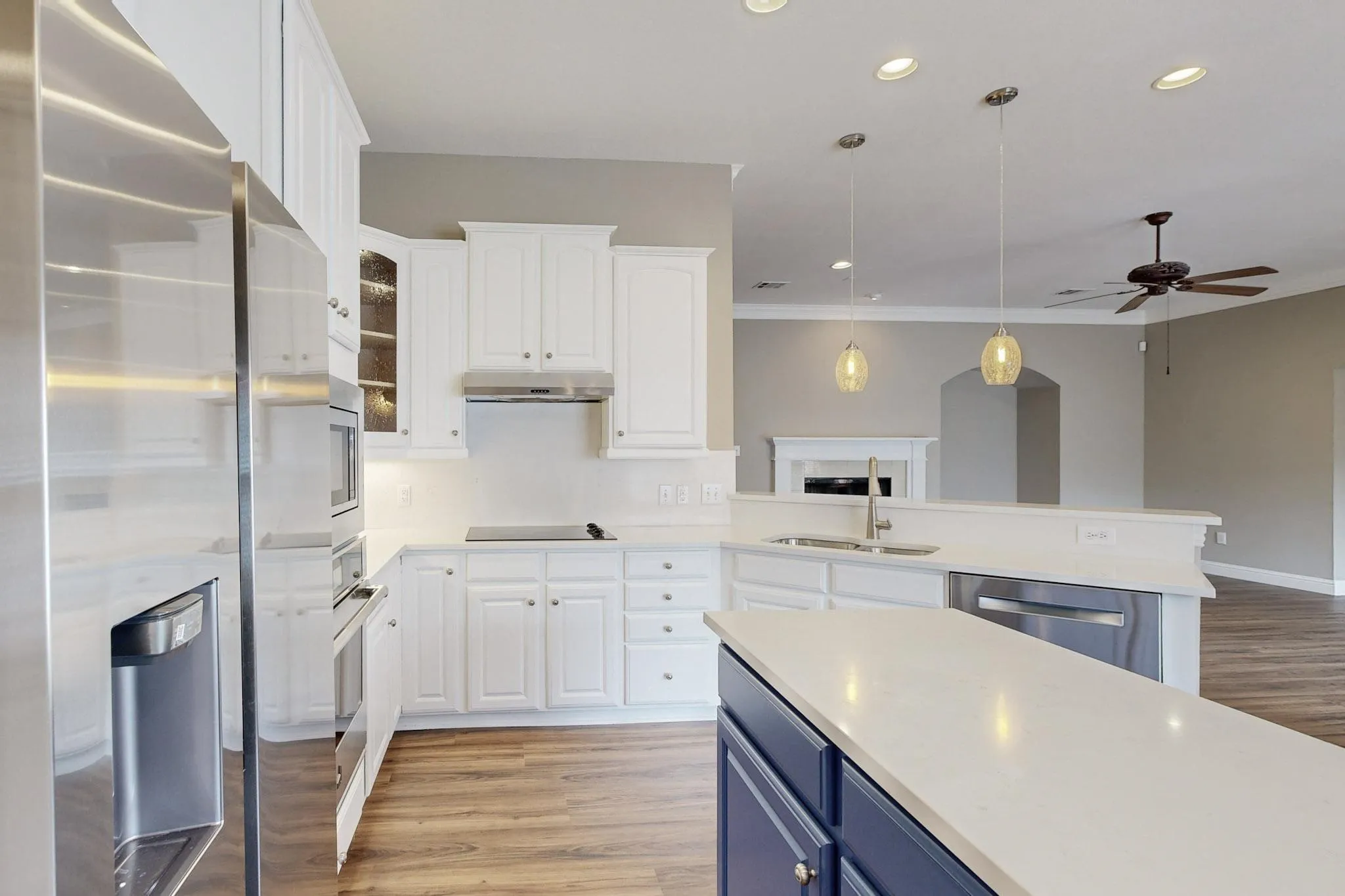 Single Family Residence For Rent in Rockwall County , 644 Stafford Circle, Rockwall, Texas 75087, 4 Bedrooms, 2 Bathrooms, 2 Garage spaces, 2,413 Sqft, built in 2000, Price $3,250, mls#21268262, Real Estate Agent in Rockwall, Homes For Rent in Rockwall county, Homes For Rent in Rockwall, Realtor in Rockwall Texas, Real Estate Brokerage Independent Realty Texas, Luminita Cordes Realtor