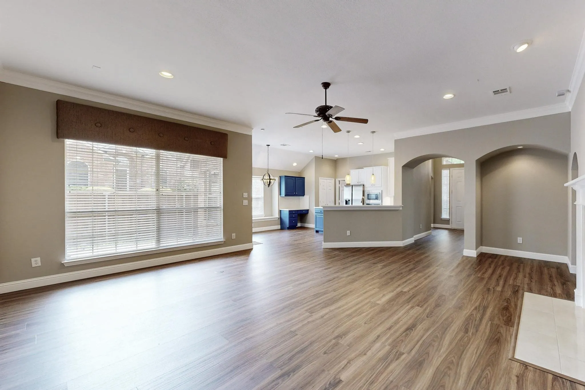Single Family Residence For Rent in Rockwall County , 644 Stafford Circle, Rockwall, Texas 75087, 4 Bedrooms, 2 Bathrooms, 2 Garage spaces, 2,413 Sqft, built in 2000, Price $3,250, mls#21268262, Real Estate Agent in Rockwall, Homes For Rent in Rockwall county, Homes For Rent in Rockwall, Realtor in Rockwall Texas, Real Estate Brokerage Independent Realty Texas, Luminita Cordes Realtor