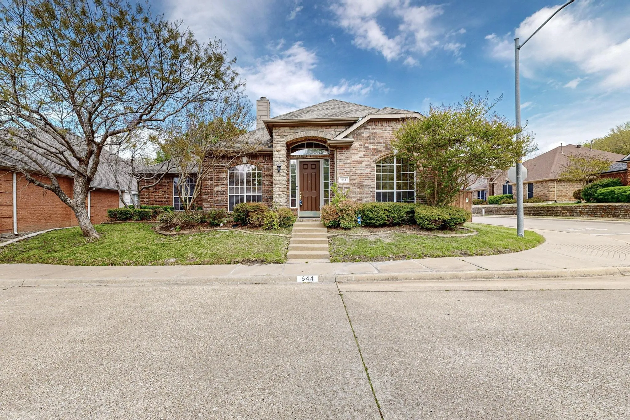 HOA MAINTAINS LAWN IN FRONT OF PROPERTY.