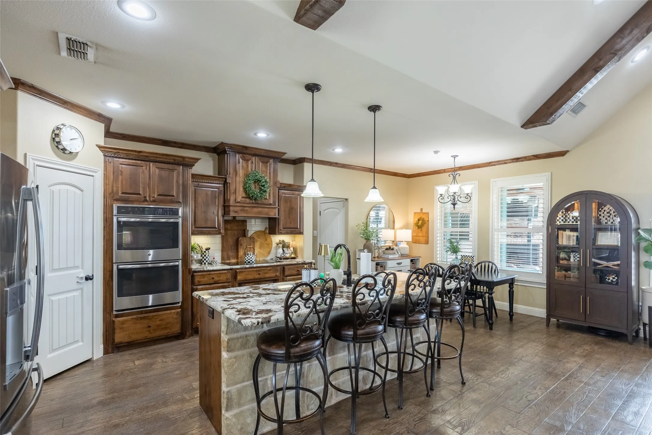 Single Family Residence For Sale in Jones County , 5500 County Road 428, Hawley, Texas 79525, 4 Bedroom, 4 Bathroom, 3 Garage spaces, 3,588 Sqft, built in 2016, mls#21264468, Real Estate Agent in Hawley, Homes For Sale in Jones county, Homes For Sale in Hawley, Realtor in Hawley Texas, Real Estate Brokerage Independent Realty Texas, Luminita Cordes Realtor