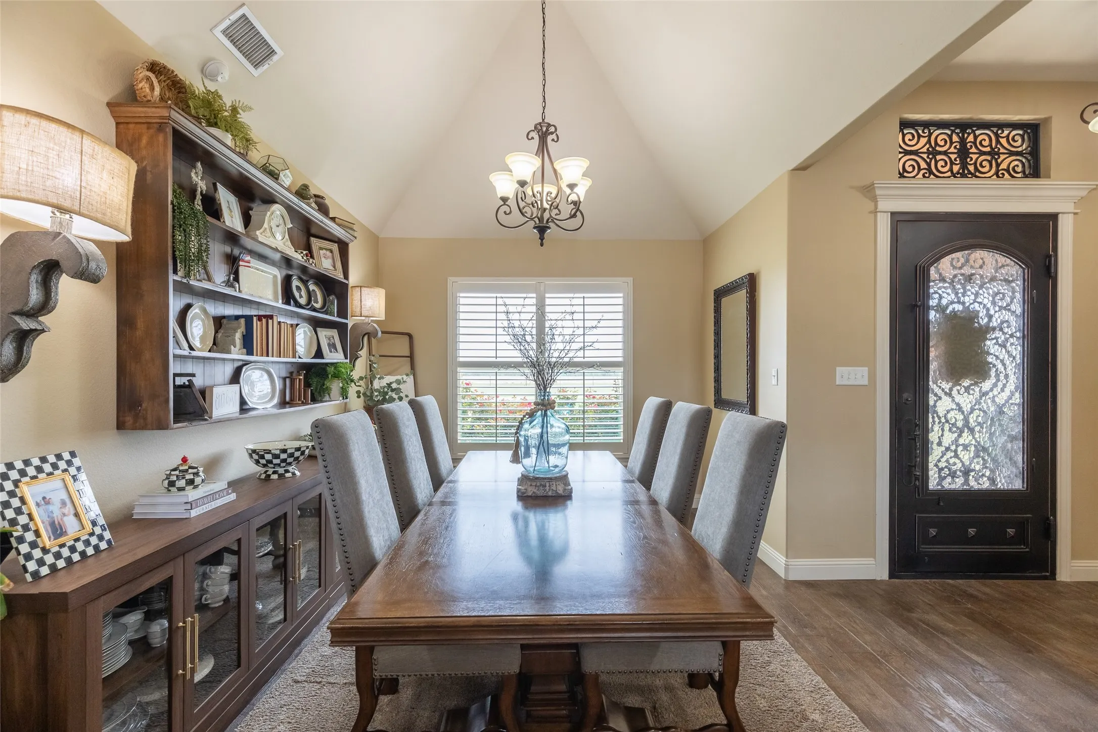 Single Family Residence For Sale in Jones County , 5500 County Road 428, Hawley, Texas 79525, 4 Bedroom, 4 Bathroom, 3 Garage spaces, 3,588 Sqft, built in 2016, mls#21264468, Real Estate Agent in Hawley, Homes For Sale in Jones county, Homes For Sale in Hawley, Realtor in Hawley Texas, Real Estate Brokerage Independent Realty Texas, Luminita Cordes Realtor