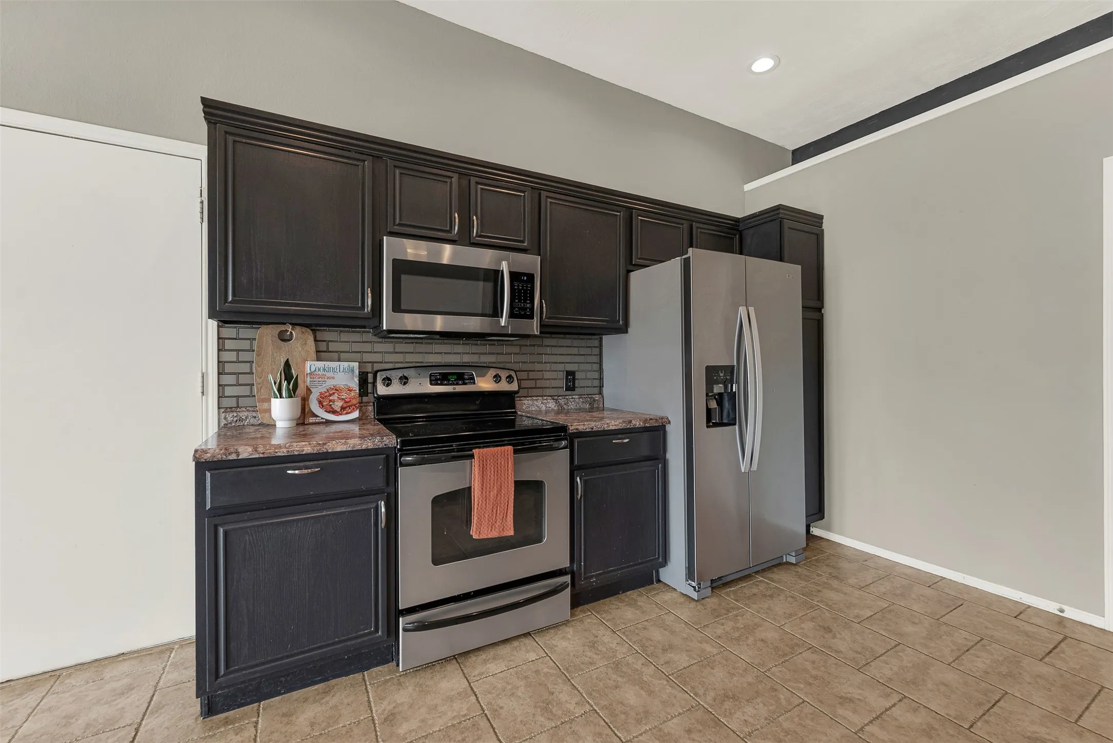 Single Family Residence For Sale in Rockwall County , 3070 Winecup Lane, Rockwall, Texas 75032, 3 Bedroom, 2 Bathroom, 2 Garage spaces, 1,461 Sqft, built in 1997, mls#21270077, Real Estate Agent in Rockwall, Homes For Sale in Rockwall county, Homes For Sale in Rockwall, Realtor in Rockwall Texas, Real Estate Brokerage Independent Realty Texas, Luminita Cordes Realtor