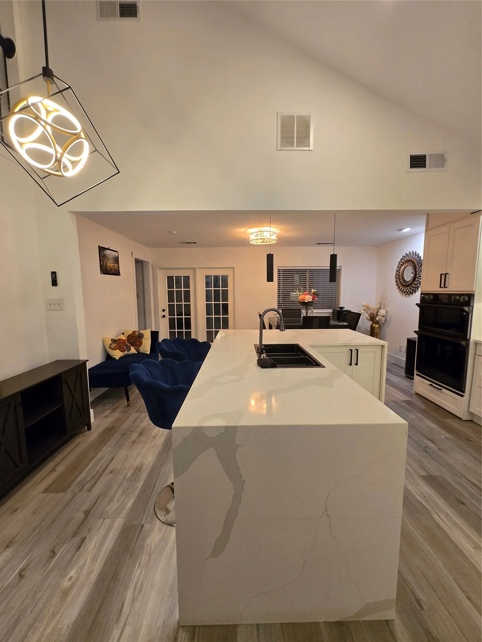 Single Family Residence For Sale in Dallas County , 1802 Clover Trail, Richardson, Texas 75081, 3 Bedrooms, 3 Bathrooms, 2 Garage spaces, 2,622 Sqft, built in 1977, Price $545,000, mls#21263527, Real Estate Agent in Richardson, Homes For Sale in Dallas county, Homes For Sale in Richardson, Realtor in Richardson Texas, Real Estate Brokerage Independent Realty Texas, Luminita Cordes Realtor