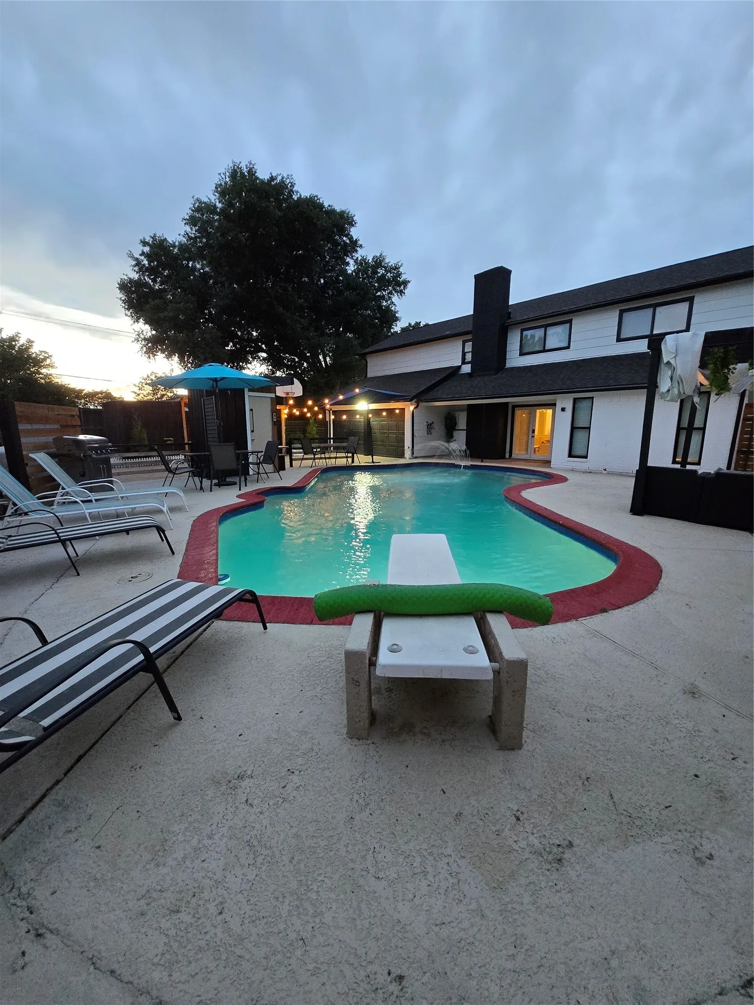 Single Family Residence For Sale in Dallas County , 1802 Clover Trail, Richardson, Texas 75081, 3 Bedrooms, 3 Bathrooms, 2 Garage spaces, 2,622 Sqft, built in 1977, Price $545,000, mls#21263527, Real Estate Agent in Richardson, Homes For Sale in Dallas county, Homes For Sale in Richardson, Realtor in Richardson Texas, Real Estate Brokerage Independent Realty Texas, Luminita Cordes Realtor