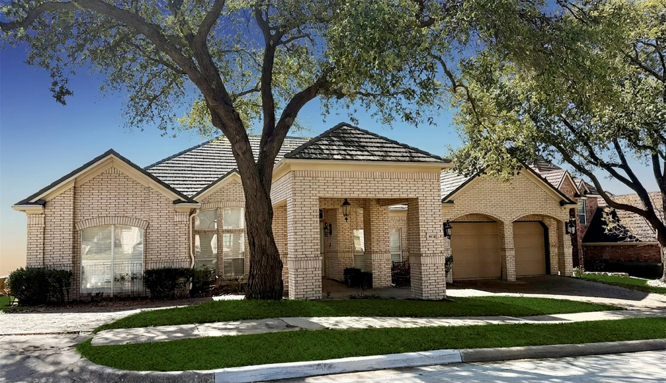 Single Family Residence For Sale in Denton County , 4616 Firestone Drive, Frisco, Texas 75034, 4 Bedroom, 3 Bathroom, 2 Garage spaces, 2,729 Sqft, built in 1991, mls#21271827, Real Estate Agent in Frisco, Homes For Sale in Denton county, Homes For Sale in Frisco, Realtor in Frisco Texas, Real Estate Brokerage Independent Realty Texas, Luminita Cordes Realtor