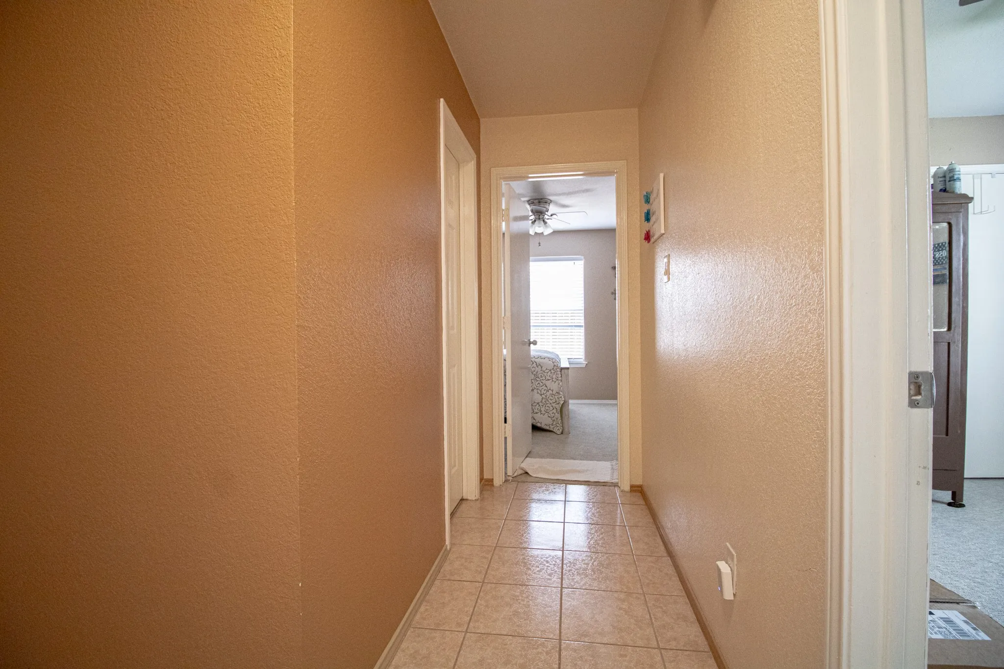 Single Family Residence For Sale in Tarrant County , 1363 Yorkshire Street 2, Fort Worth, Texas 76134, 4 Bedroom, 2 Bathroom, 2 Garage spaces, 1,638 Sqft, built in 1994, mls#21273102, Real Estate Agent in Fort Worth, Homes For Sale in Tarrant county, Homes For Sale in Fort Worth, Realtor in Fort Worth Texas, Real Estate Brokerage Independent Realty Texas, Luminita Cordes Realtor
