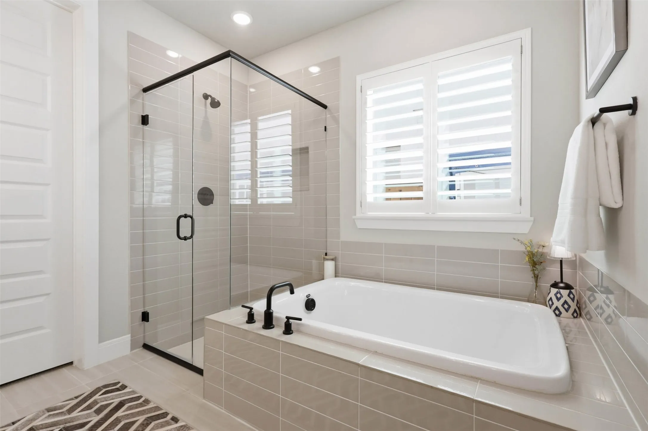 Single Family Residence For Sale in Collin County , 2417 Plumeria Lane, Celina, Texas 75009, 5 Bedroom, 4 Bathroom, 2 Garage spaces, 3,299 Sqft, built in 2024, mls#21273069, Real Estate Agent in Celina, Homes For Sale in Collin county, Homes For Sale in Celina, Realtor in Celina Texas, Real Estate Brokerage Independent Realty Texas, Luminita Cordes Realtor