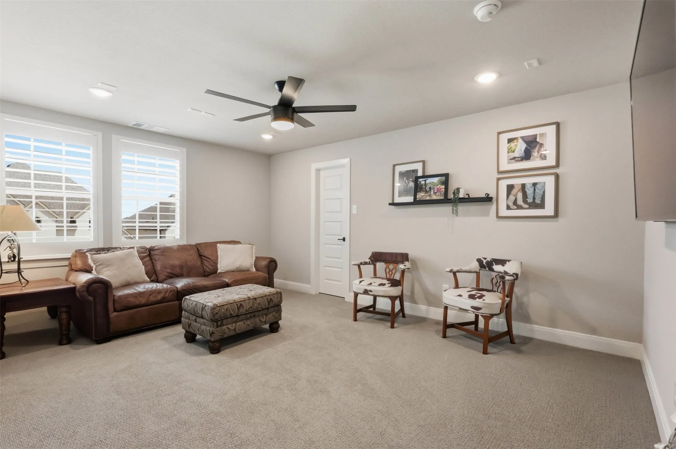 5th bedroom used as another living space right now.