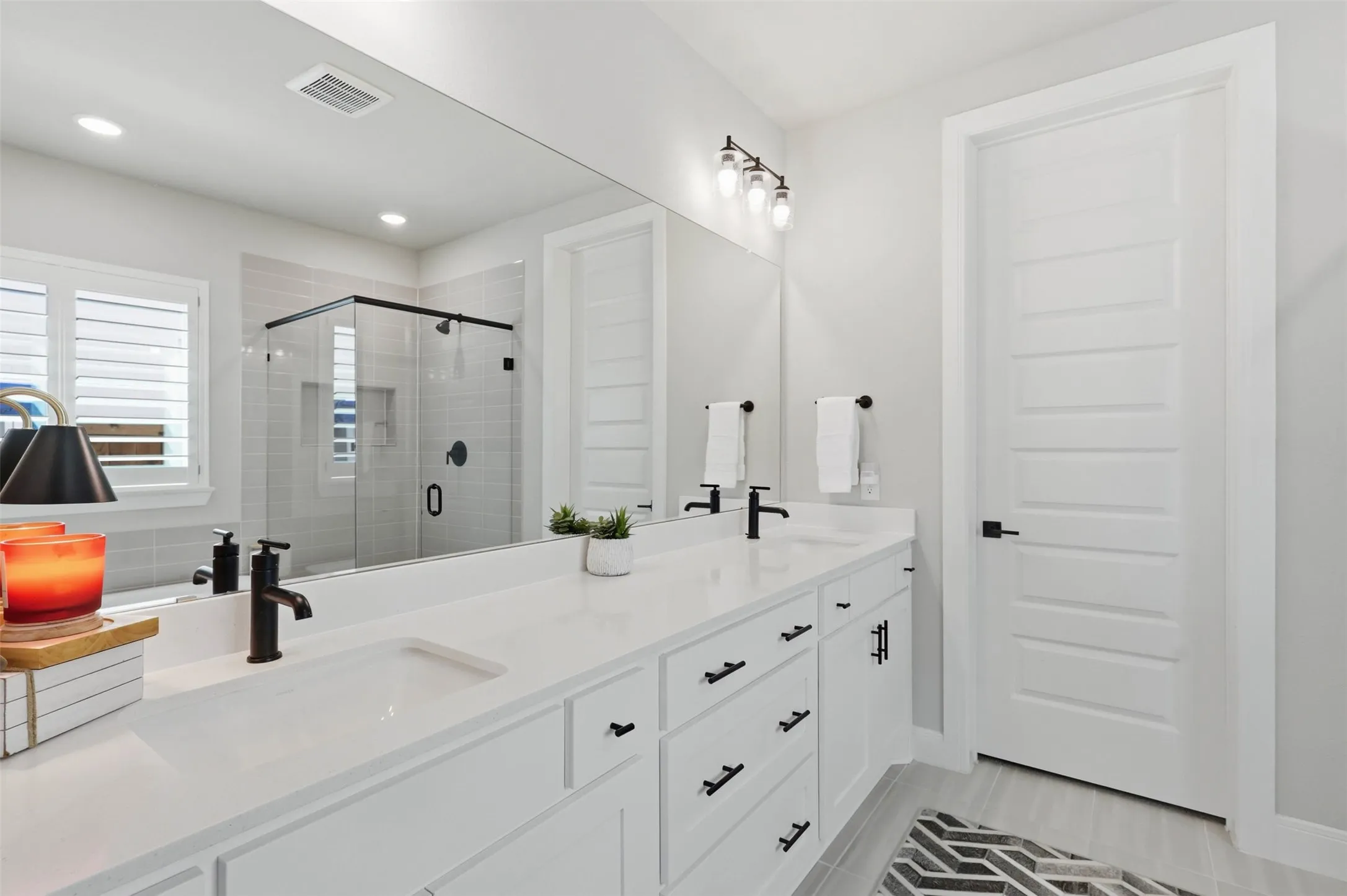 Single Family Residence For Sale in Collin County , 2417 Plumeria Lane, Celina, Texas 75009, 5 Bedroom, 4 Bathroom, 2 Garage spaces, 3,299 Sqft, built in 2024, mls#21273069, Real Estate Agent in Celina, Homes For Sale in Collin county, Homes For Sale in Celina, Realtor in Celina Texas, Real Estate Brokerage Independent Realty Texas, Luminita Cordes Realtor