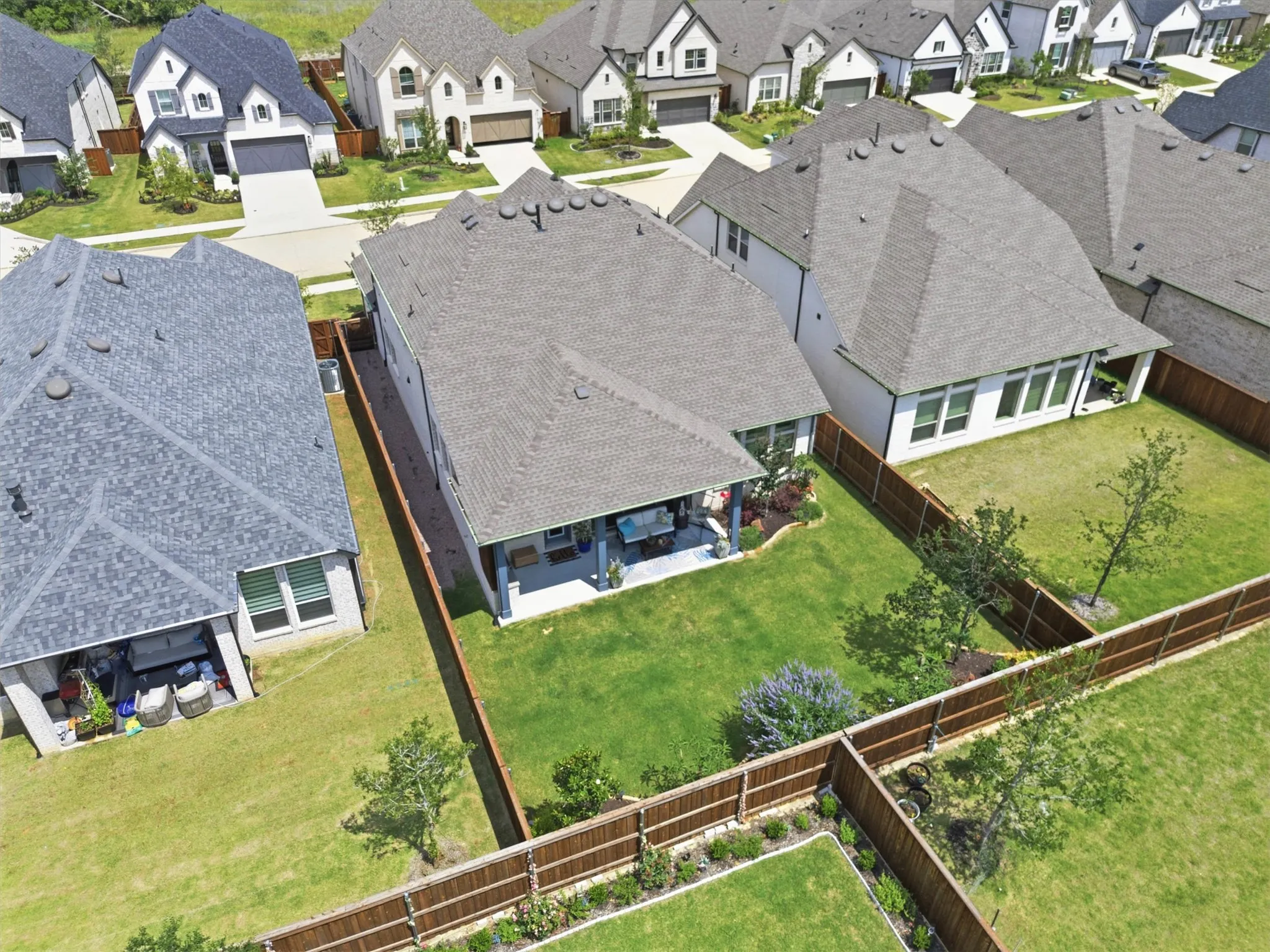 Single Family Residence For Sale in Collin County , 2417 Plumeria Lane, Celina, Texas 75009, 5 Bedroom, 4 Bathroom, 2 Garage spaces, 3,299 Sqft, built in 2024, mls#21273069, Real Estate Agent in Celina, Homes For Sale in Collin county, Homes For Sale in Celina, Realtor in Celina Texas, Real Estate Brokerage Independent Realty Texas, Luminita Cordes Realtor