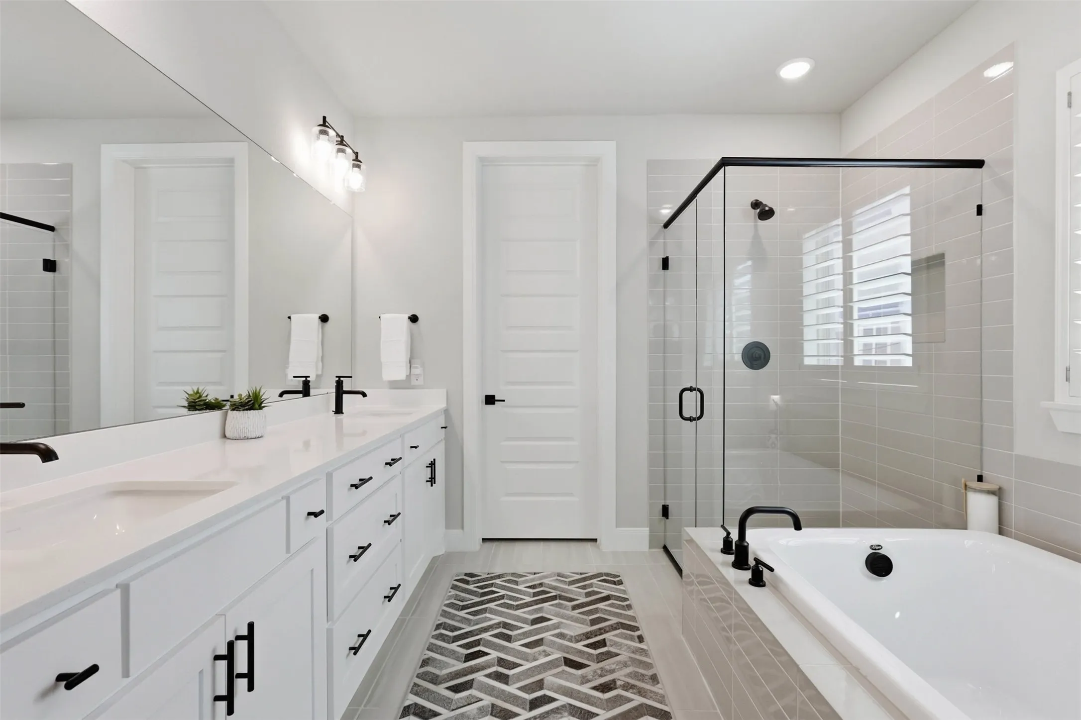 Single Family Residence For Sale in Collin County , 2417 Plumeria Lane, Celina, Texas 75009, 5 Bedroom, 4 Bathroom, 2 Garage spaces, 3,299 Sqft, built in 2024, mls#21273069, Real Estate Agent in Celina, Homes For Sale in Collin county, Homes For Sale in Celina, Realtor in Celina Texas, Real Estate Brokerage Independent Realty Texas, Luminita Cordes Realtor
