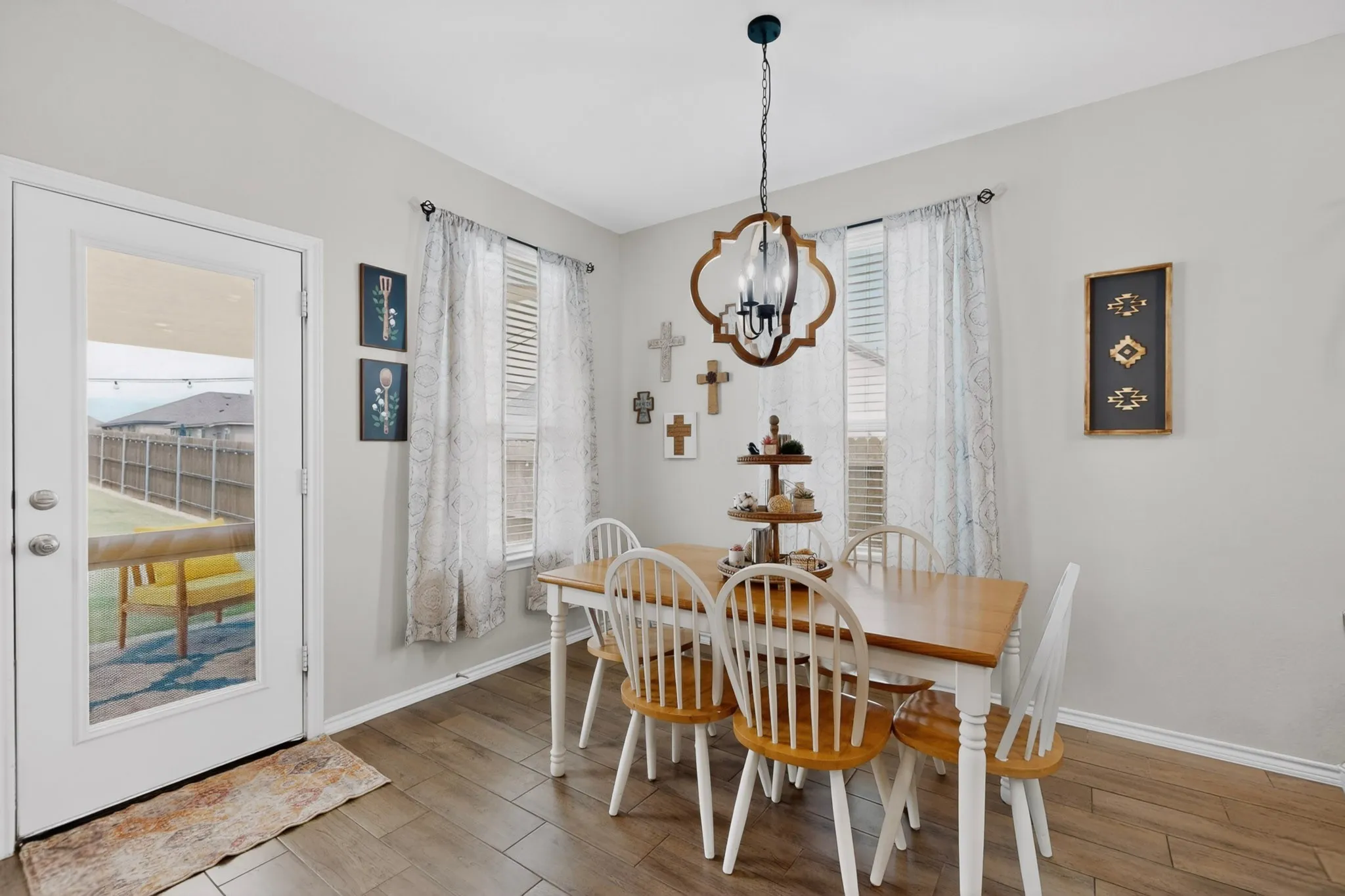 Single Family Residence For Sale in Johnson County , 645 Pawprint Hollow, Godley, Texas 76044, 3 Bedroom, 2 Bathroom, 2 Garage spaces, 1,519 Sqft, built in 2023, mls#21272675, Real Estate Agent in Godley, Homes For Sale in Johnson county, Homes For Sale in Godley, Realtor in Godley Texas, Real Estate Brokerage Independent Realty Texas, Luminita Cordes Realtor