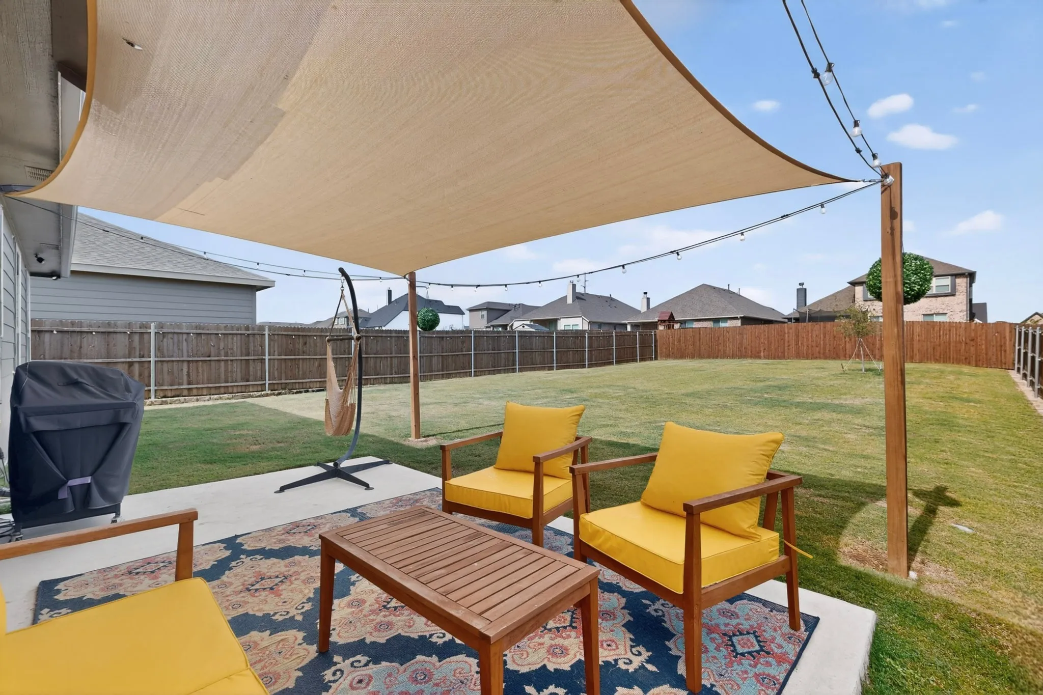 Single Family Residence For Sale in Johnson County , 645 Pawprint Hollow, Godley, Texas 76044, 3 Bedroom, 2 Bathroom, 2 Garage spaces, 1,519 Sqft, built in 2023, mls#21272675, Real Estate Agent in Godley, Homes For Sale in Johnson county, Homes For Sale in Godley, Realtor in Godley Texas, Real Estate Brokerage Independent Realty Texas, Luminita Cordes Realtor