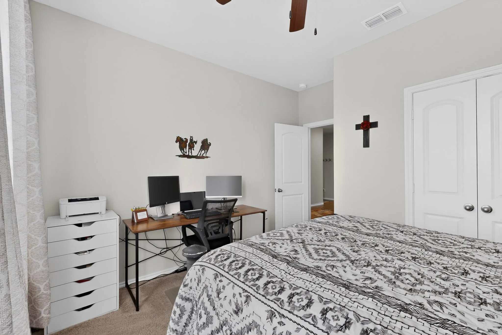 Single Family Residence For Sale in Johnson County , 645 Pawprint Hollow, Godley, Texas 76044, 3 Bedroom, 2 Bathroom, 2 Garage spaces, 1,519 Sqft, built in 2023, mls#21272675, Real Estate Agent in Godley, Homes For Sale in Johnson county, Homes For Sale in Godley, Realtor in Godley Texas, Real Estate Brokerage Independent Realty Texas, Luminita Cordes Realtor