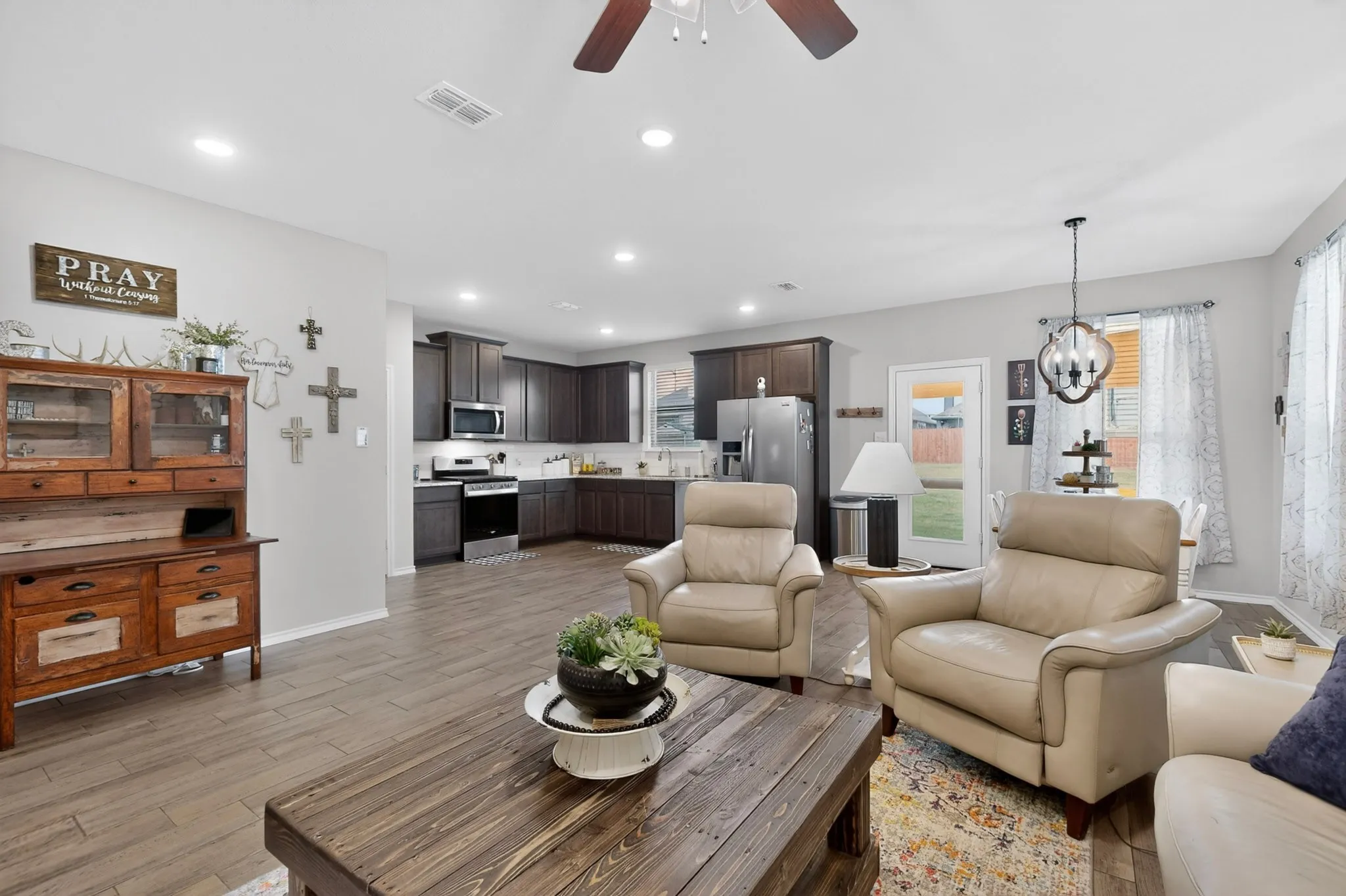 Single Family Residence For Sale in Johnson County , 645 Pawprint Hollow, Godley, Texas 76044, 3 Bedroom, 2 Bathroom, 2 Garage spaces, 1,519 Sqft, built in 2023, mls#21272675, Real Estate Agent in Godley, Homes For Sale in Johnson county, Homes For Sale in Godley, Realtor in Godley Texas, Real Estate Brokerage Independent Realty Texas, Luminita Cordes Realtor