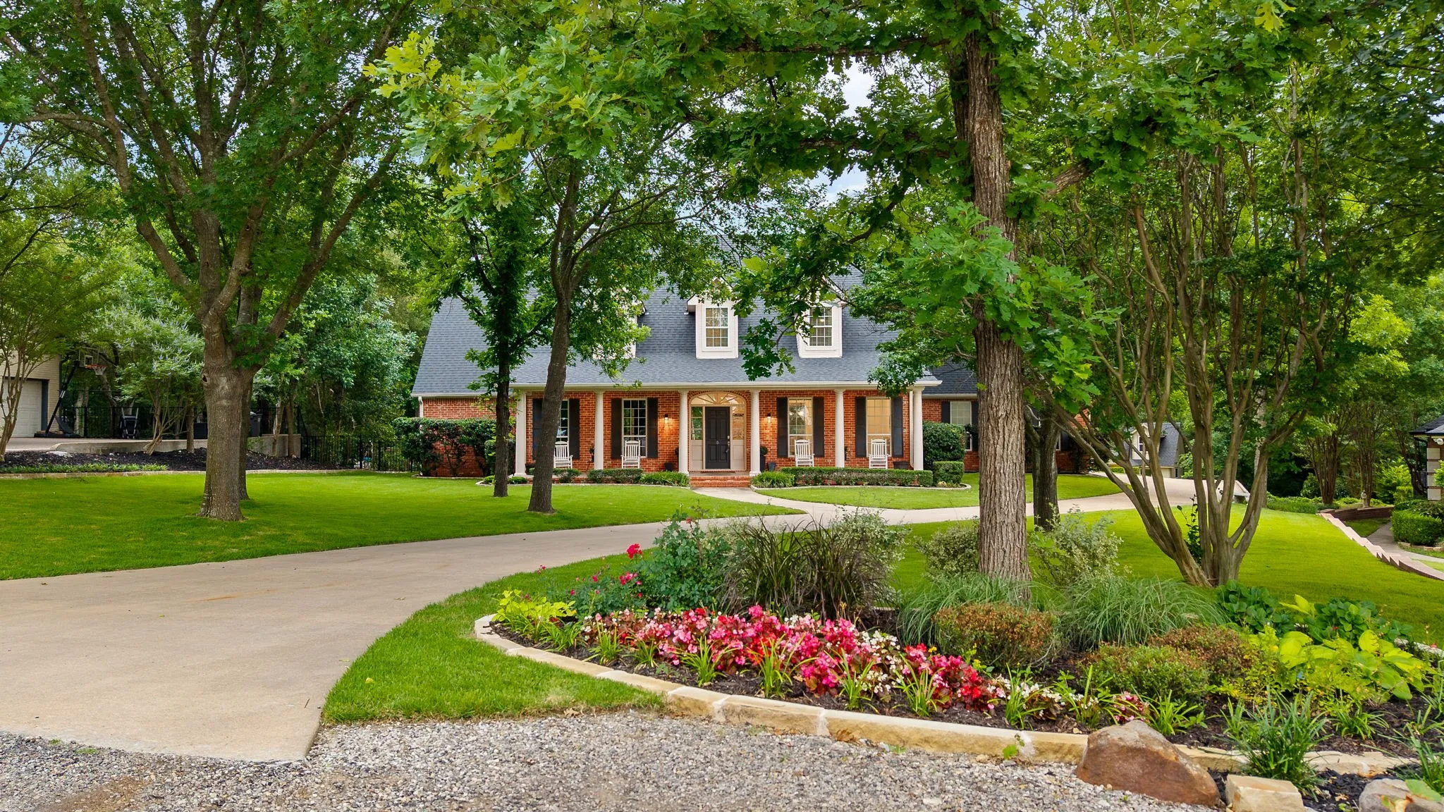 Single Family Residence For Sale in Collin County , 5 Meadowbrook Circle, Melissa, Texas 75454, 3 Bedroom, 3 Bathroom, 3 Garage spaces, 3,371 Sqft, built in 1996, mls#21272593, Real Estate Agent in Melissa, Homes For Sale in Collin county, Homes For Sale in Melissa, Realtor in Melissa Texas, Real Estate Brokerage Independent Realty Texas, Luminita Cordes Realtor