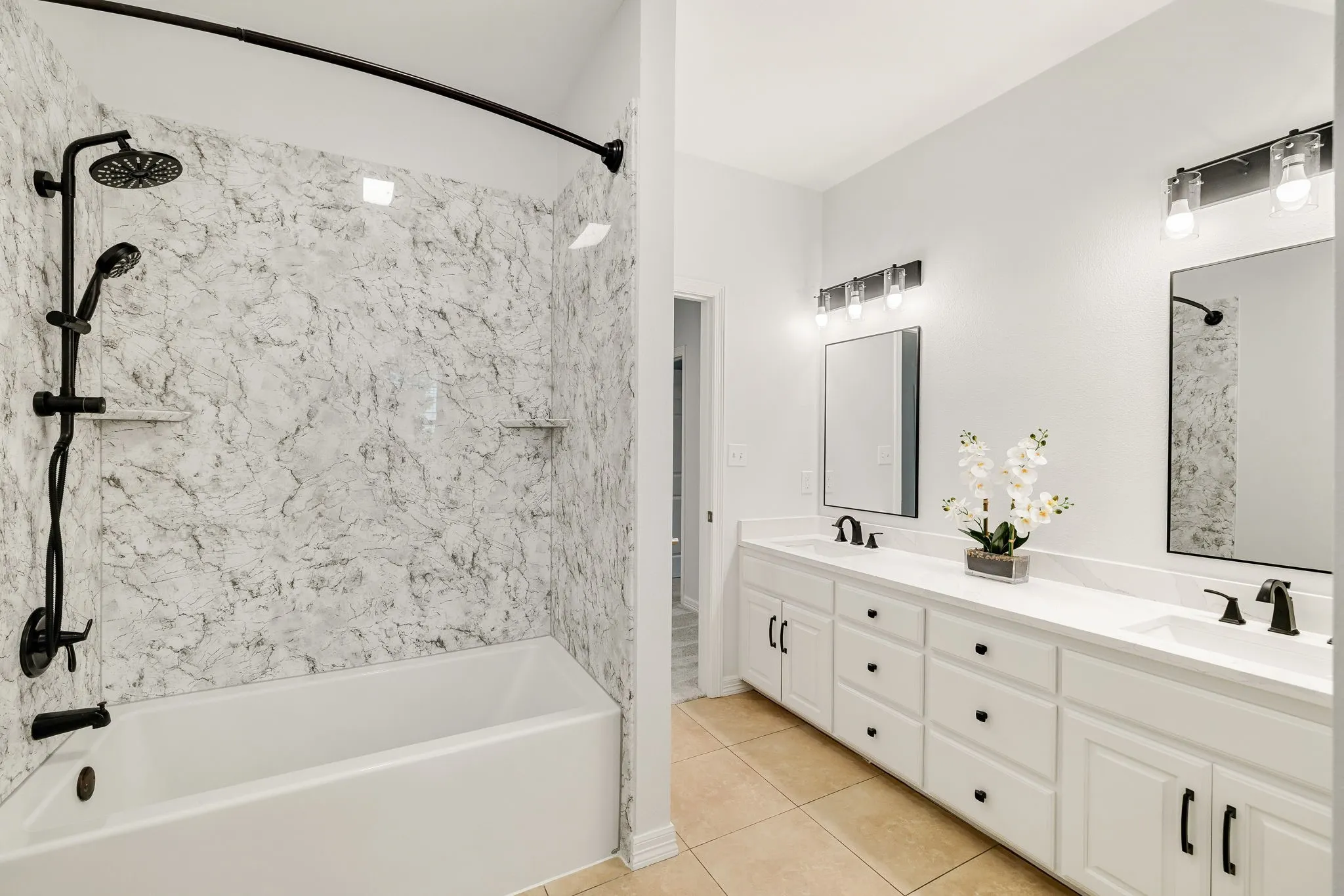 Single Family Residence For Sale in Collin County , 5 Meadowbrook Circle, Melissa, Texas 75454, 3 Bedroom, 3 Bathroom, 3 Garage spaces, 3,371 Sqft, built in 1996, mls#21272593, Real Estate Agent in Melissa, Homes For Sale in Collin county, Homes For Sale in Melissa, Realtor in Melissa Texas, Real Estate Brokerage Independent Realty Texas, Luminita Cordes Realtor