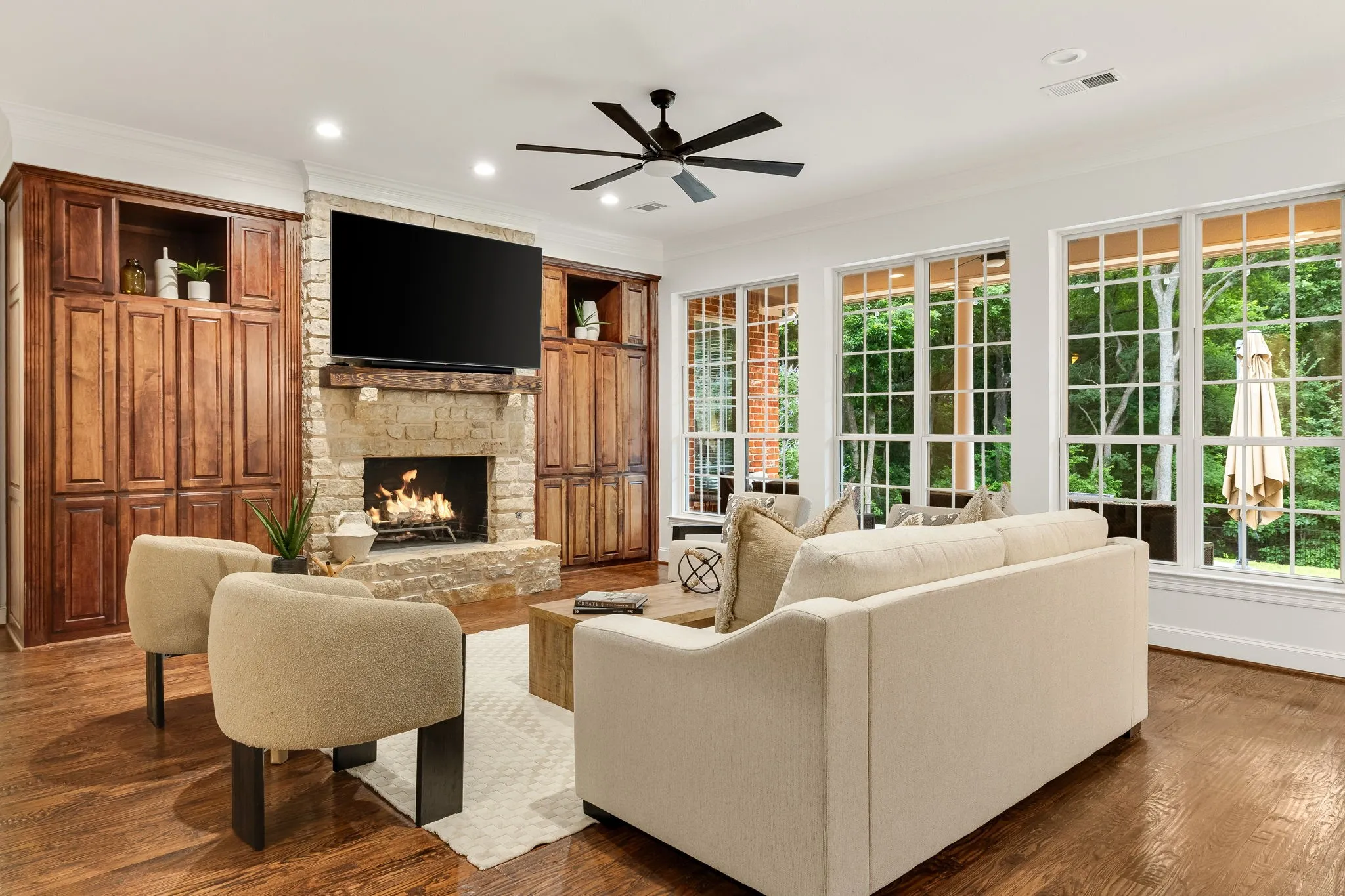 Single Family Residence For Sale in Collin County , 5 Meadowbrook Circle, Melissa, Texas 75454, 3 Bedroom, 3 Bathroom, 3 Garage spaces, 3,371 Sqft, built in 1996, mls#21272593, Real Estate Agent in Melissa, Homes For Sale in Collin county, Homes For Sale in Melissa, Realtor in Melissa Texas, Real Estate Brokerage Independent Realty Texas, Luminita Cordes Realtor