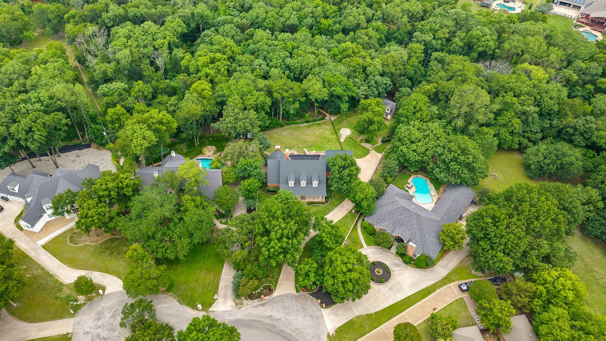 Single Family Residence For Sale in Collin County , 5 Meadowbrook Circle, Melissa, Texas 75454, 3 Bedroom, 3 Bathroom, 3 Garage spaces, 3,371 Sqft, built in 1996, mls#21272593, Real Estate Agent in Melissa, Homes For Sale in Collin county, Homes For Sale in Melissa, Realtor in Melissa Texas, Real Estate Brokerage Independent Realty Texas, Luminita Cordes Realtor