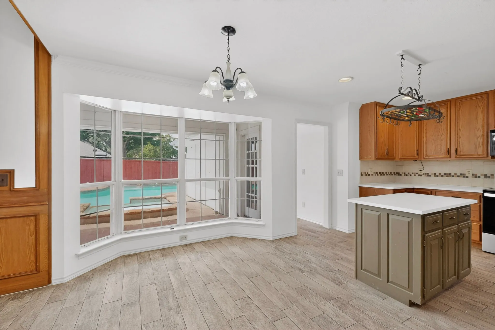 Single Family Residence For Sale in Collin County , 4316 Lottie Lane, Plano, Texas 75074, 4 Bedroom, 3 Bathroom, 2 Garage spaces, 2,172 Sqft, built in 1986, mls#21273125, Real Estate Agent in Plano, Homes For Sale in Collin county, Homes For Sale in Plano, Realtor in Plano Texas, Real Estate Brokerage Independent Realty Texas, Luminita Cordes Realtor