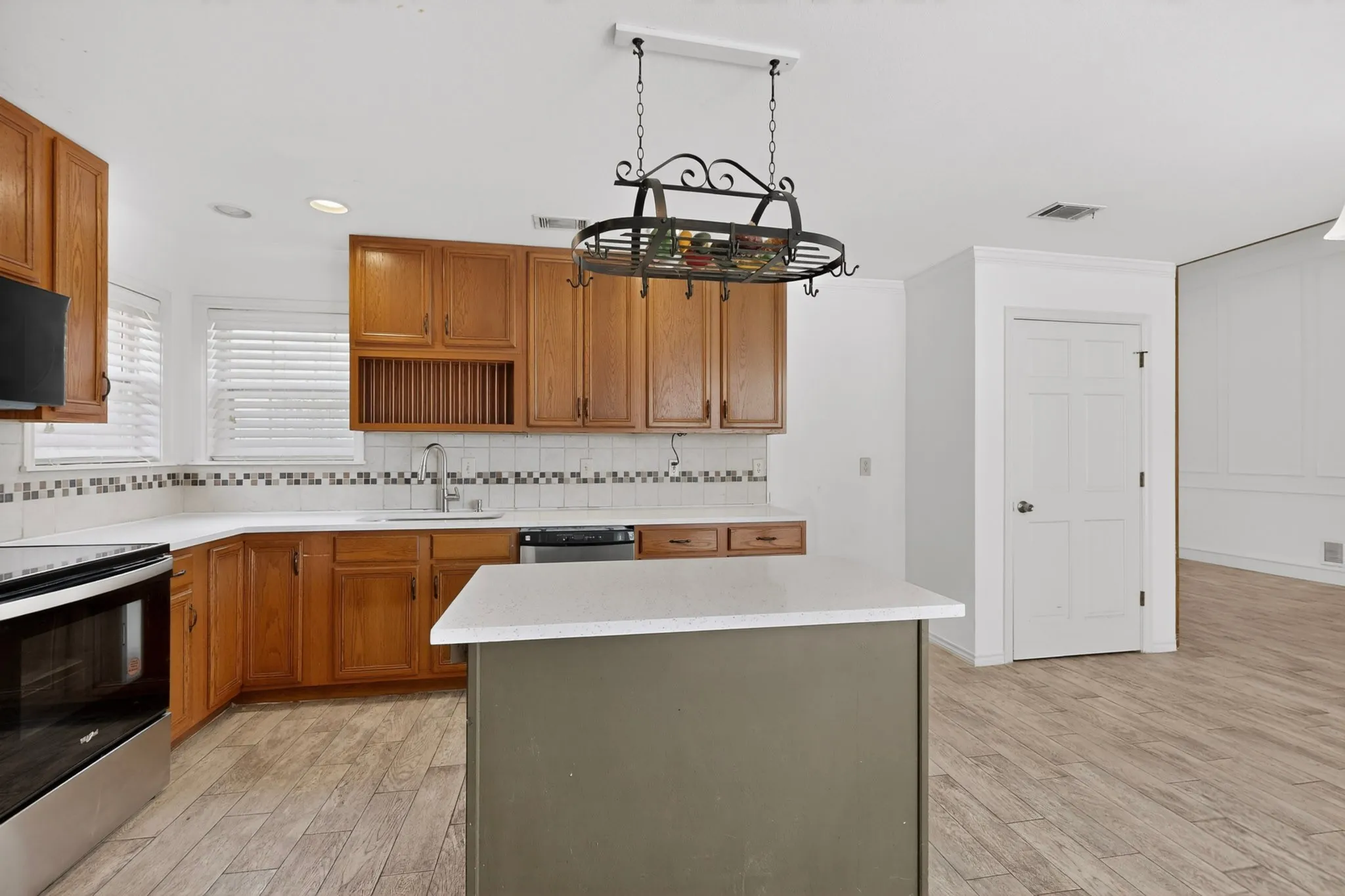 Single Family Residence For Sale in Collin County , 4316 Lottie Lane, Plano, Texas 75074, 4 Bedroom, 3 Bathroom, 2 Garage spaces, 2,172 Sqft, built in 1986, mls#21273125, Real Estate Agent in Plano, Homes For Sale in Collin county, Homes For Sale in Plano, Realtor in Plano Texas, Real Estate Brokerage Independent Realty Texas, Luminita Cordes Realtor