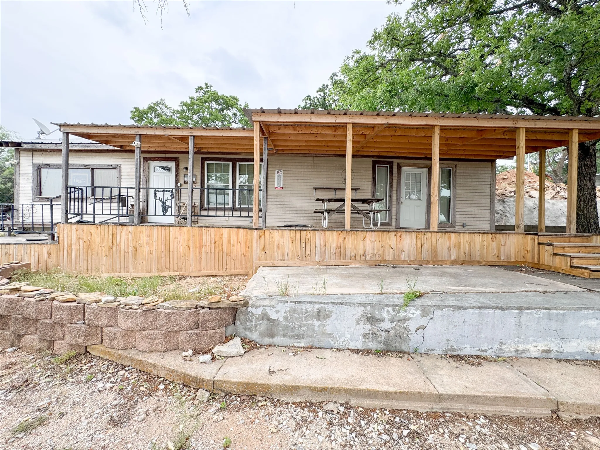Single Family Residence For Sale in Eastland County , 1100 FM 2807, Cisco, Texas 76437, 1 Bedroom, 2 Bathroom, Garage spaces, 1,144 Sqft, built in 1980, mls#21273160, Real Estate Agent in Cisco, Homes For Sale in Eastland county, Homes For Sale in Cisco, Realtor in Cisco Texas, Real Estate Brokerage Independent Realty Texas, Luminita Cordes Realtor