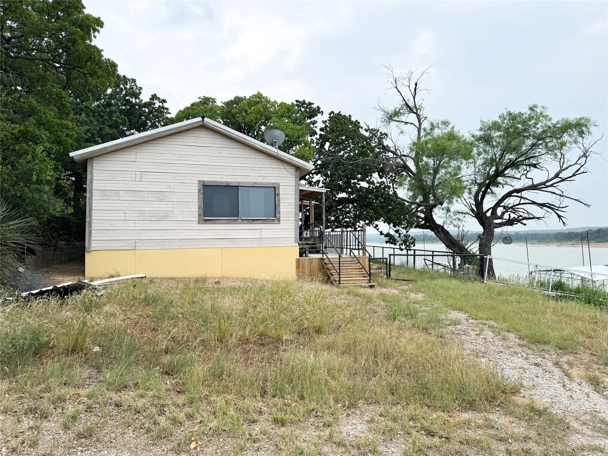 Single Family Residence For Sale in Eastland County , 1100 FM 2807, Cisco, Texas 76437, 1 Bedroom, 2 Bathroom, Garage spaces, 1,144 Sqft, built in 1980, mls#21273160, Real Estate Agent in Cisco, Homes For Sale in Eastland county, Homes For Sale in Cisco, Realtor in Cisco Texas, Real Estate Brokerage Independent Realty Texas, Luminita Cordes Realtor
