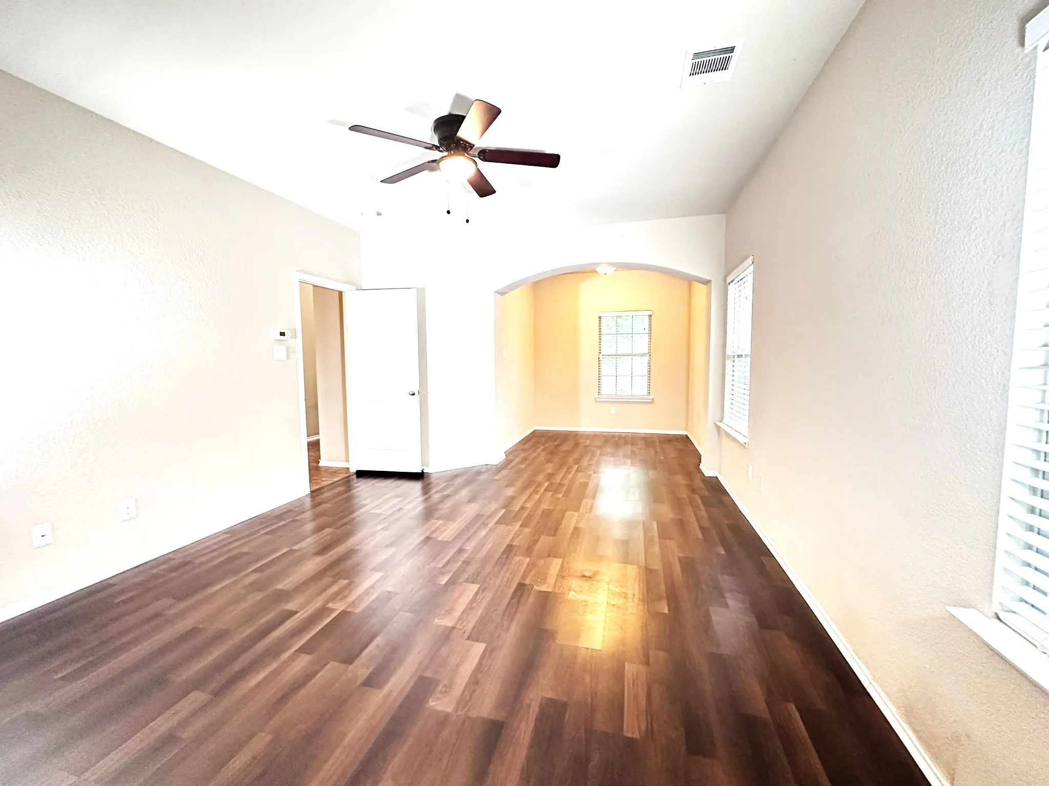 Single Family Residence For Sale in Collin County , 2135 Forest Meadow Drive, Princeton, Texas 75407, 5 Bedroom, 3 Bathroom, 2 Garage spaces, 2,606 Sqft, built in 2015, mls#21272998, Real Estate Agent in Princeton, Homes For Sale in Collin county, Homes For Sale in Princeton, Realtor in Princeton Texas, Real Estate Brokerage Independent Realty Texas, Luminita Cordes Realtor