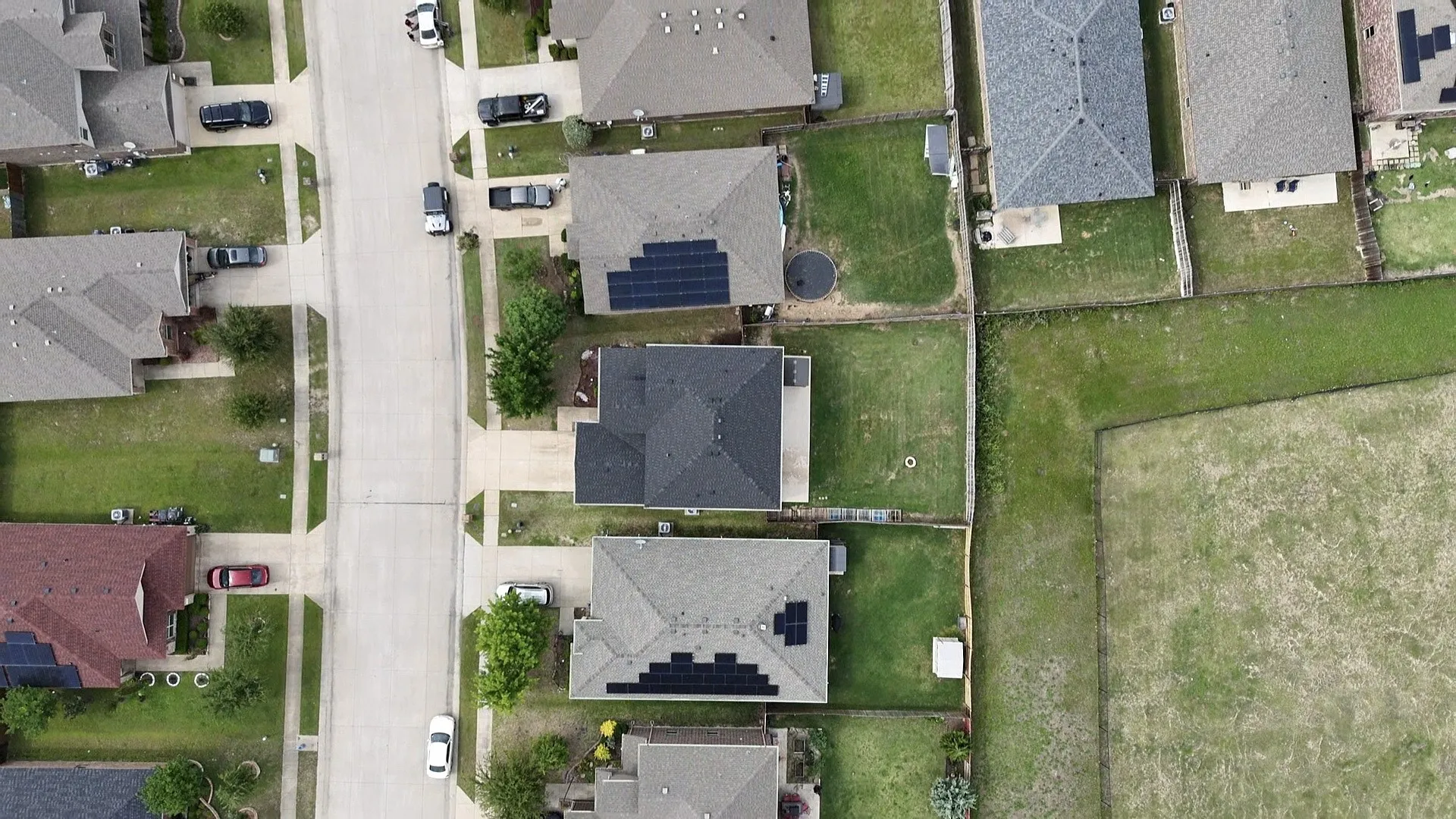Single Family Residence For Sale in Collin County , 2135 Forest Meadow Drive, Princeton, Texas 75407, 5 Bedroom, 3 Bathroom, 2 Garage spaces, 2,606 Sqft, built in 2015, mls#21272998, Real Estate Agent in Princeton, Homes For Sale in Collin county, Homes For Sale in Princeton, Realtor in Princeton Texas, Real Estate Brokerage Independent Realty Texas, Luminita Cordes Realtor