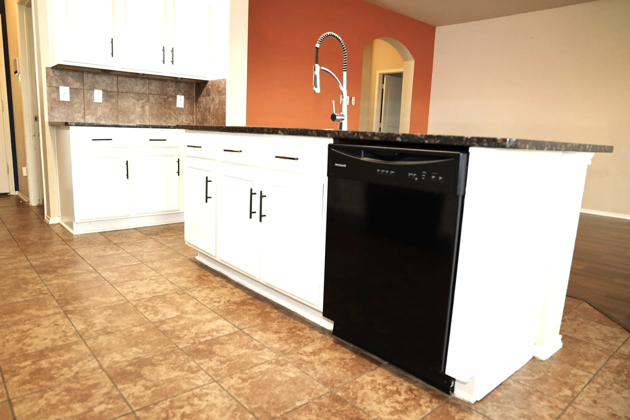 Single Family Residence For Sale in Collin County , 2135 Forest Meadow Drive, Princeton, Texas 75407, 5 Bedroom, 3 Bathroom, 2 Garage spaces, 2,606 Sqft, built in 2015, mls#21272998, Real Estate Agent in Princeton, Homes For Sale in Collin county, Homes For Sale in Princeton, Realtor in Princeton Texas, Real Estate Brokerage Independent Realty Texas, Luminita Cordes Realtor