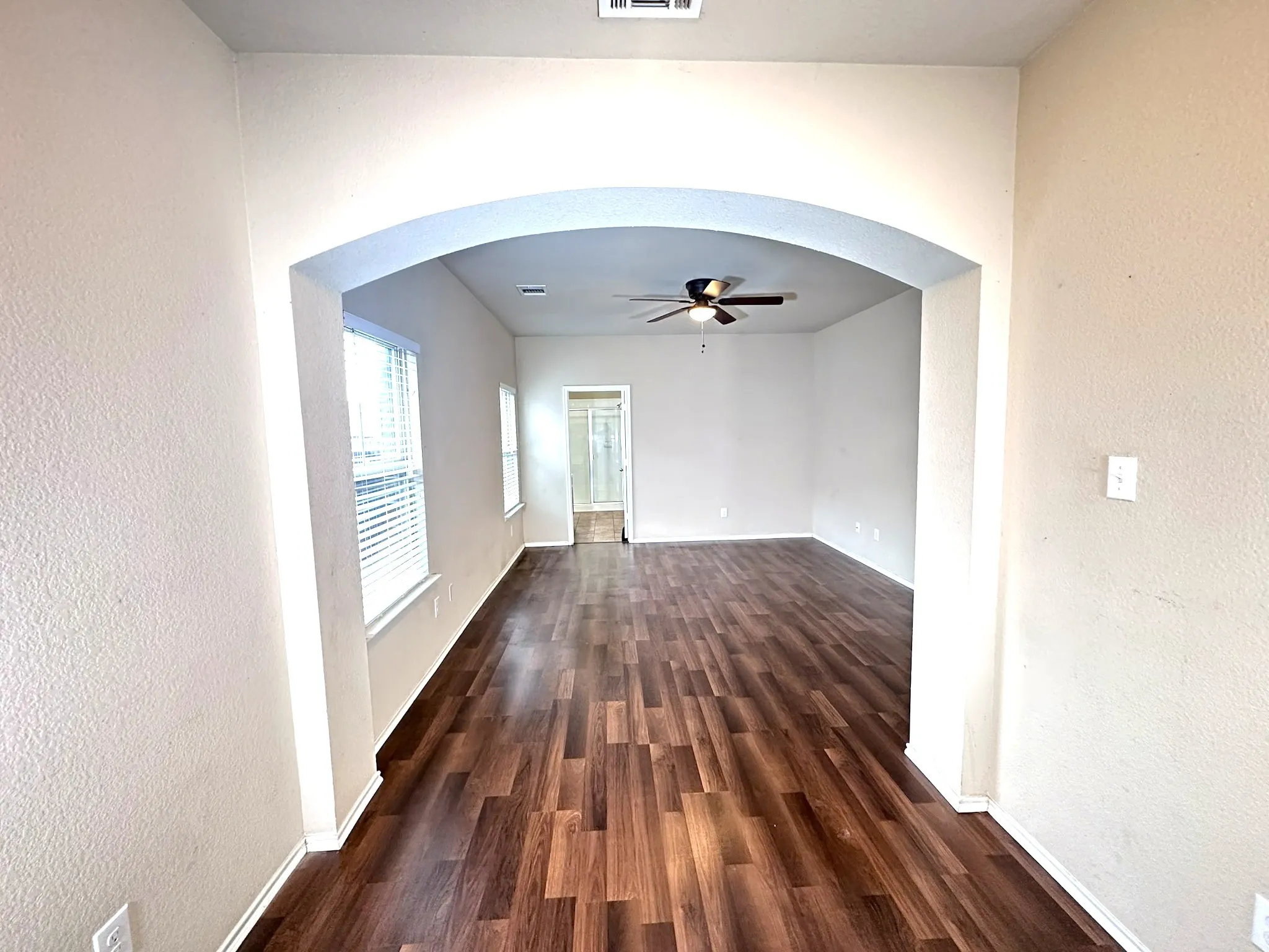 Single Family Residence For Sale in Collin County , 2135 Forest Meadow Drive, Princeton, Texas 75407, 5 Bedroom, 3 Bathroom, 2 Garage spaces, 2,606 Sqft, built in 2015, mls#21272998, Real Estate Agent in Princeton, Homes For Sale in Collin county, Homes For Sale in Princeton, Realtor in Princeton Texas, Real Estate Brokerage Independent Realty Texas, Luminita Cordes Realtor