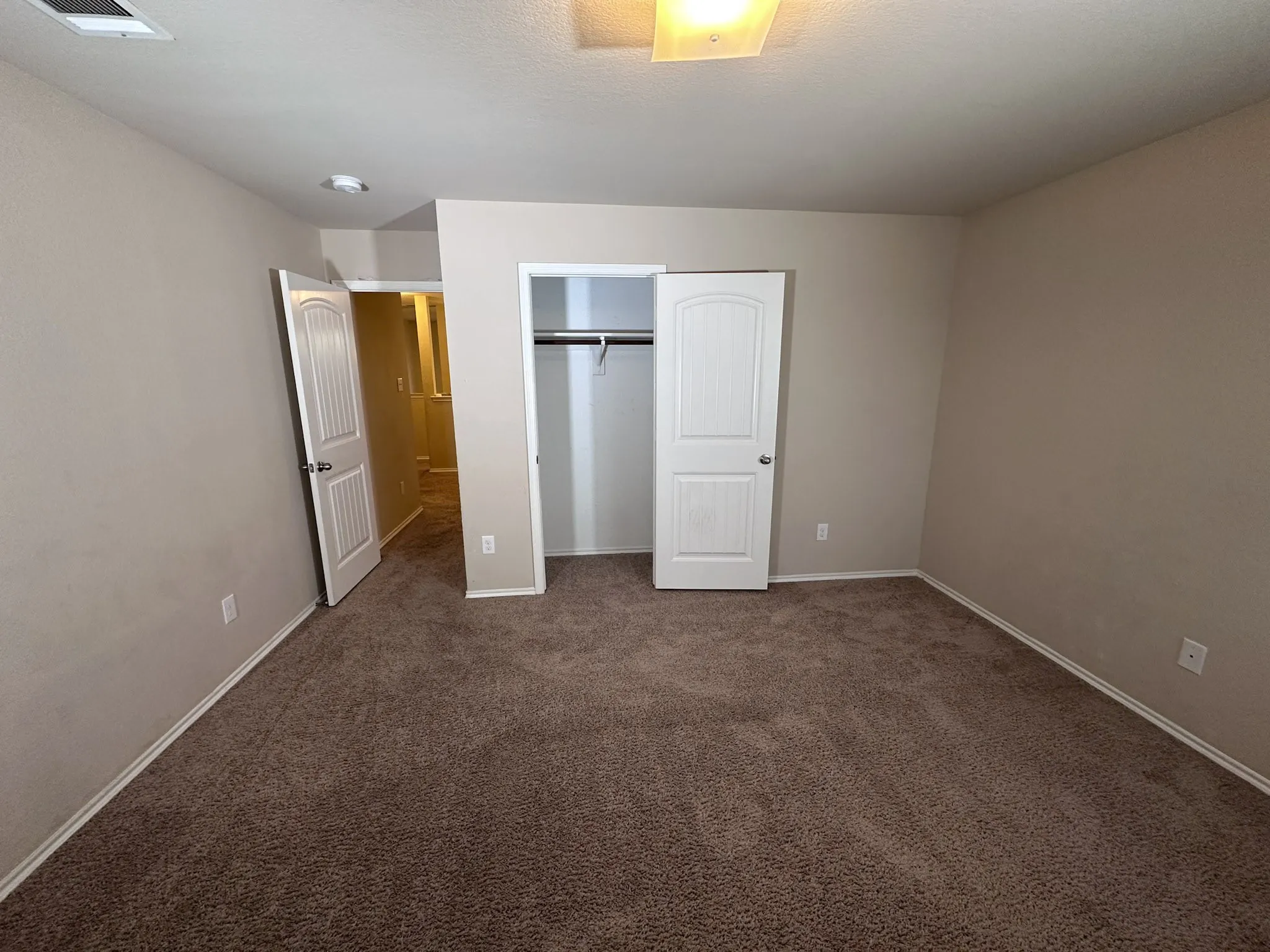 Single Family Residence For Sale in Collin County , 2135 Forest Meadow Drive, Princeton, Texas 75407, 5 Bedroom, 3 Bathroom, 2 Garage spaces, 2,606 Sqft, built in 2015, mls#21272998, Real Estate Agent in Princeton, Homes For Sale in Collin county, Homes For Sale in Princeton, Realtor in Princeton Texas, Real Estate Brokerage Independent Realty Texas, Luminita Cordes Realtor