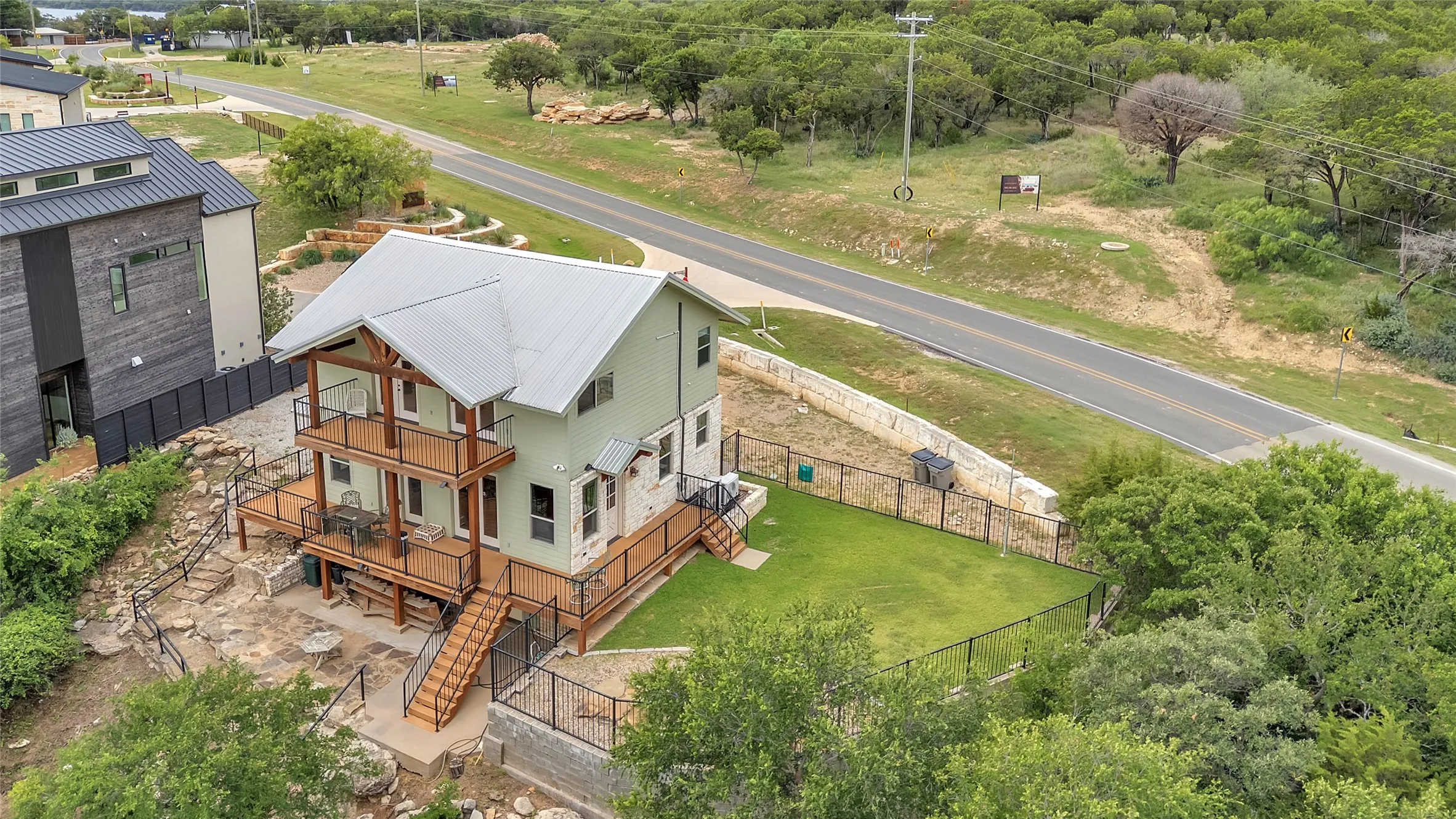 Single Family Residence For Sale in Palo Pinto County , 3101 Park Road 36, Graford, Texas 76449, 3 Bedroom, 2 Bathroom, Garage spaces, 1,848 Sqft, built in 2012, mls#21237035, Real Estate Agent in Graford, Homes For Sale in Palo Pinto county, Homes For Sale in Graford, Realtor in Graford Texas, Real Estate Brokerage Independent Realty Texas, Luminita Cordes Realtor