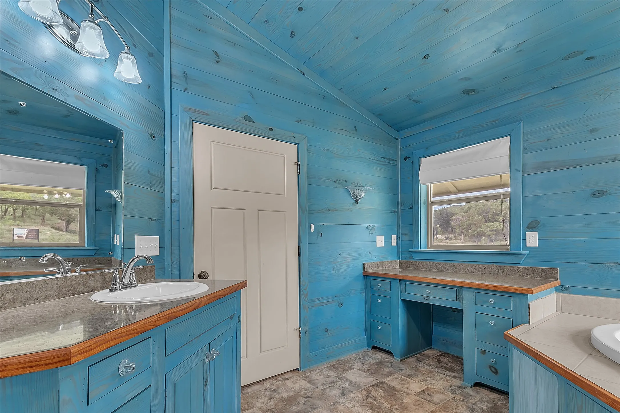 Single Family Residence For Sale in Palo Pinto County , 3101 Park Road 36, Graford, Texas 76449, 3 Bedroom, 2 Bathroom, Garage spaces, 1,848 Sqft, built in 2012, mls#21237035, Real Estate Agent in Graford, Homes For Sale in Palo Pinto county, Homes For Sale in Graford, Realtor in Graford Texas, Real Estate Brokerage Independent Realty Texas, Luminita Cordes Realtor