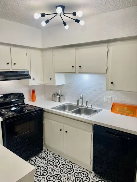 Condominium For Sale in Dallas County , 5212 Fleetwood Oaks Avenue 201 Bldg G, Dallas, Texas 75235, 1 Bedroom, 1 Bathroom, Garage spaces, 710 Sqft, built in 1963, mls#21271700, Real Estate Agent in Dallas, Homes For Sale in Dallas county, Homes For Sale in Dallas, Realtor in Dallas Texas, Real Estate Brokerage Independent Realty Texas, Luminita Cordes Realtor